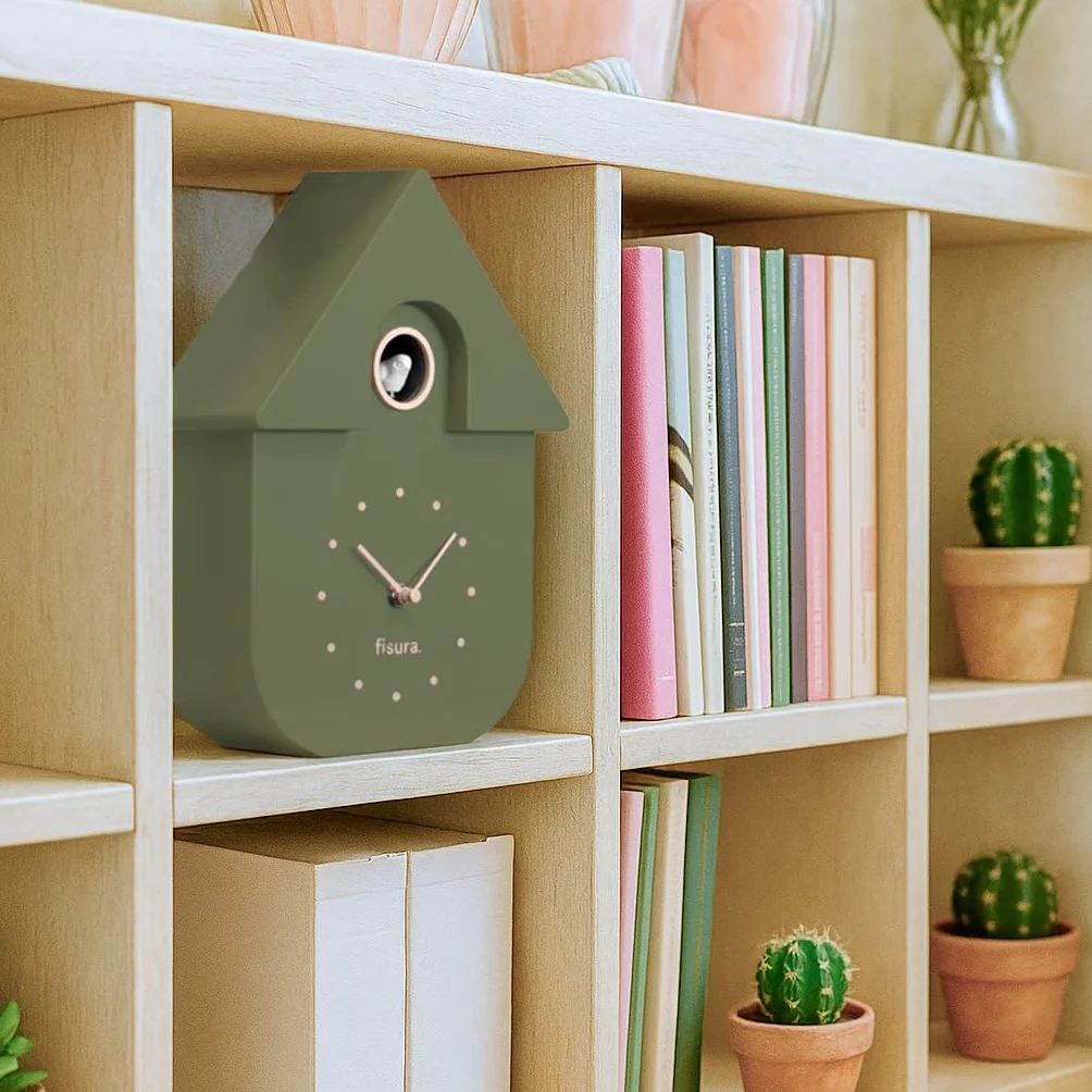 Fisura Horloge Coucou Vert Olive Cadran Beige Murale Originale ABS 21,5x8x41,5 cm