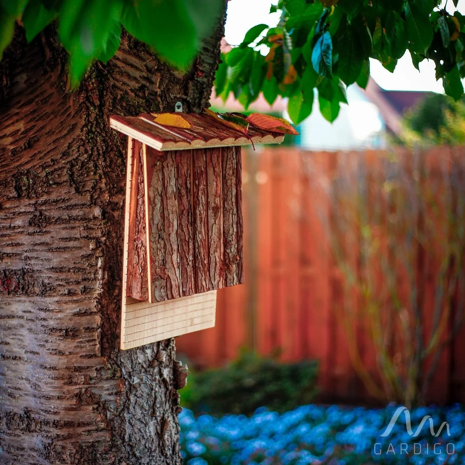 GARDIGO® Bat Box Nichoir à Chauve-Souris Bois Naturel 40 x 32 x 11 cm