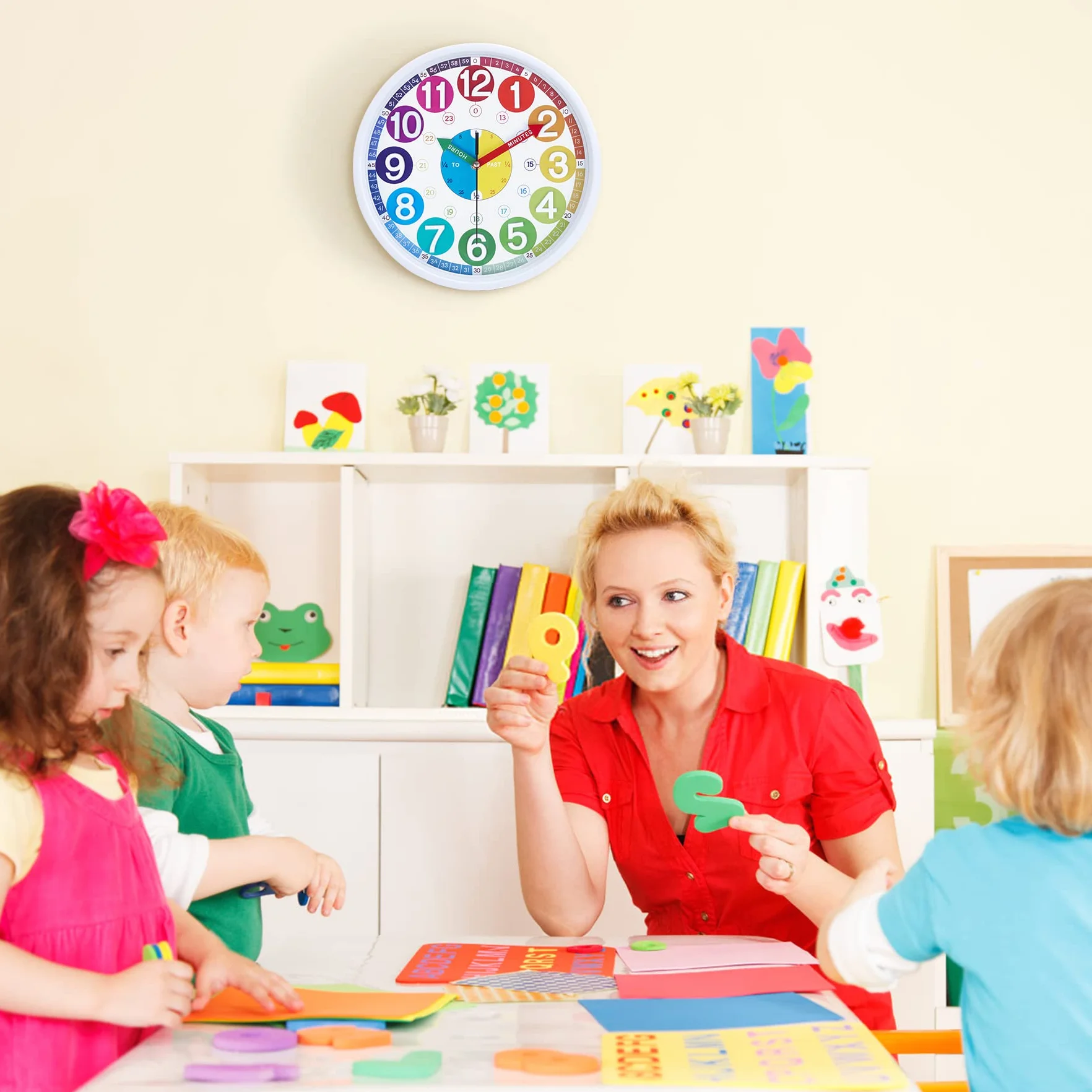 Horloge Murale Enfant Apprentissage Colorée 3D Chiffres Facile à Lire 30 cm
