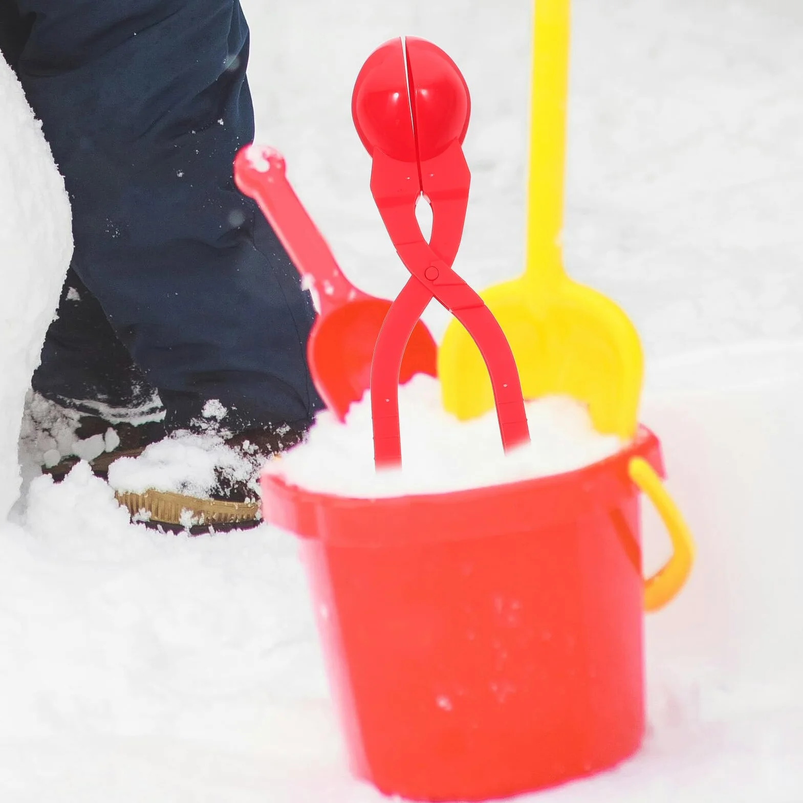 Hemobllo Pince à Boule de Neige Forme de Cœur pour Garçon Fille et Adultes Outil Portable Anti-Gel pour Jeux Hiver Plein Air Fabricant de Boules Léger et Pratique