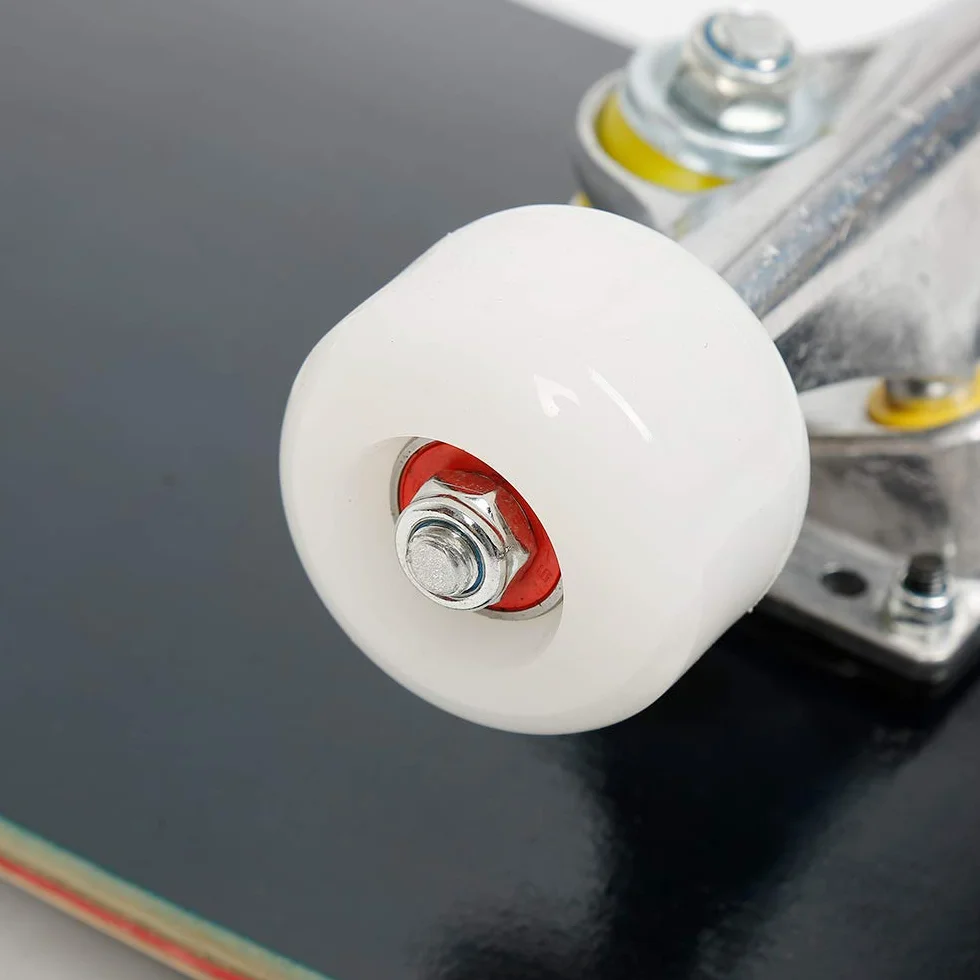 sarah Planche à roulettes, Skateboard pour Les Jeunes, Adultes, Débutant et Professionnels, Complète Skateboard (Noir Uniquement)