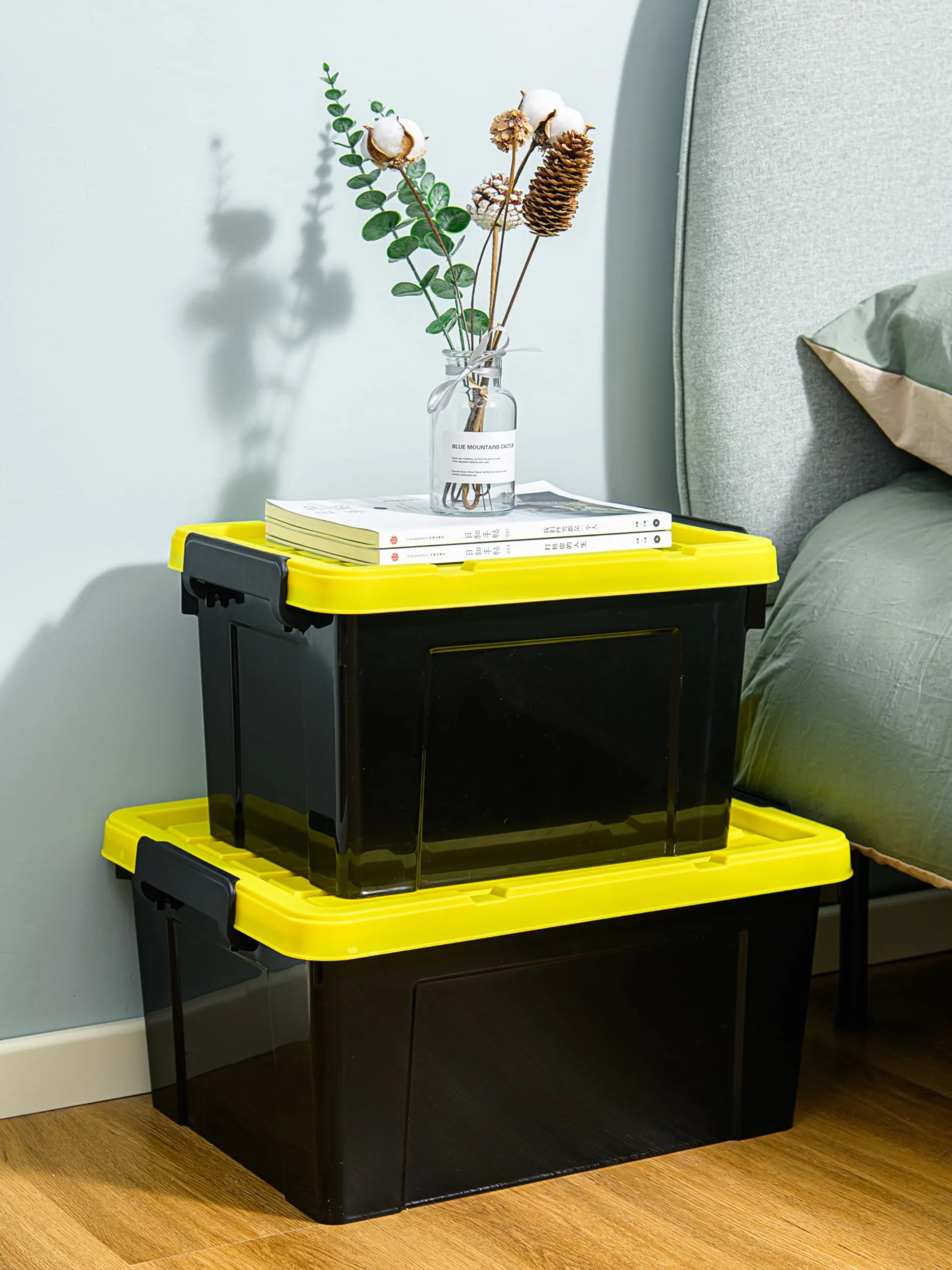 Lot de 6 boîtes de rangement en plastique avec couvercles, 15 L, empilable, noir et jaune