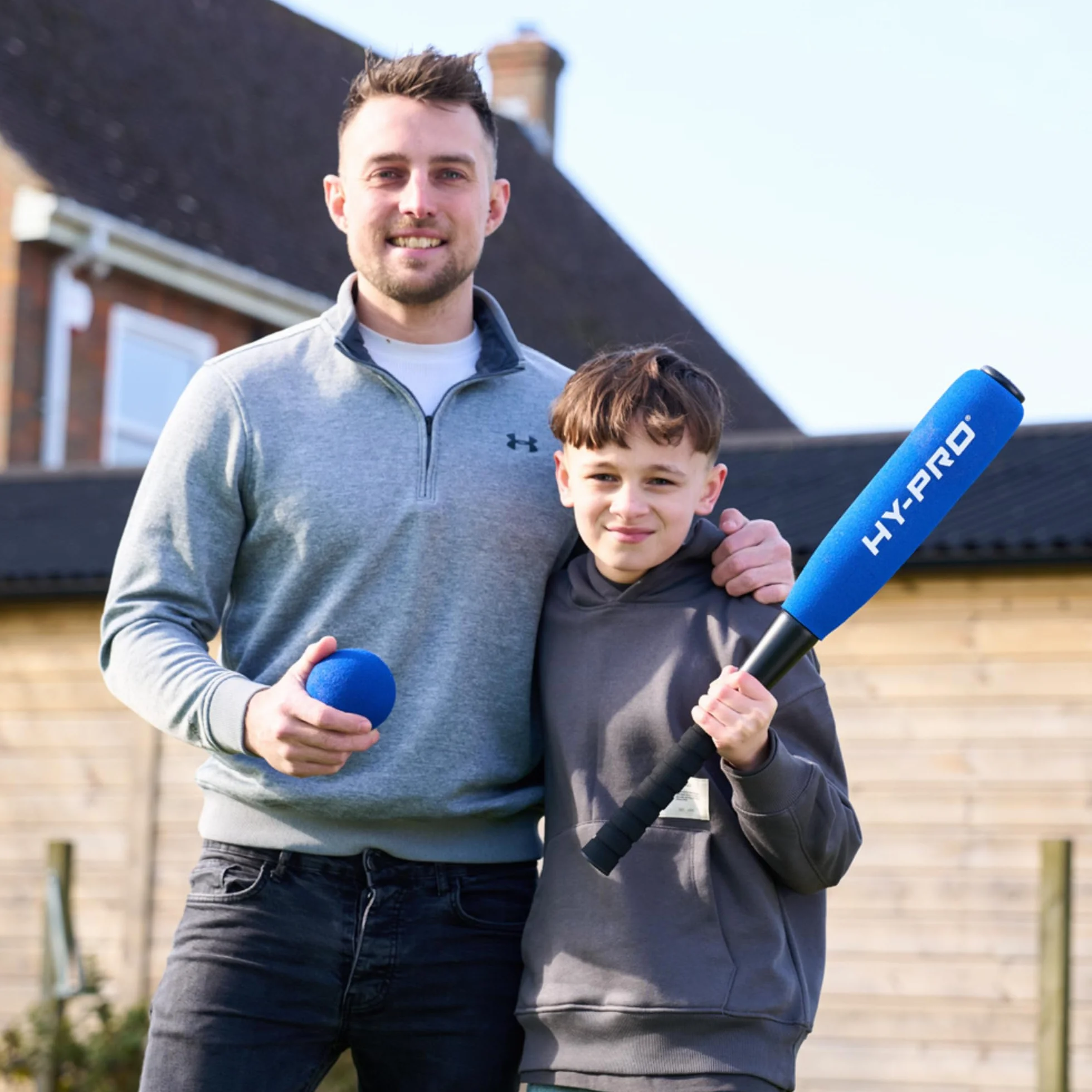 Hy-Pro Ensemble batte et balle de baseball en mousse – Bleu, doux au toucher, idéal pour les enfants, poignée antidérapante, batte en mousse de 61 cm, balle en mousse, jouet doux, jeu en plein air