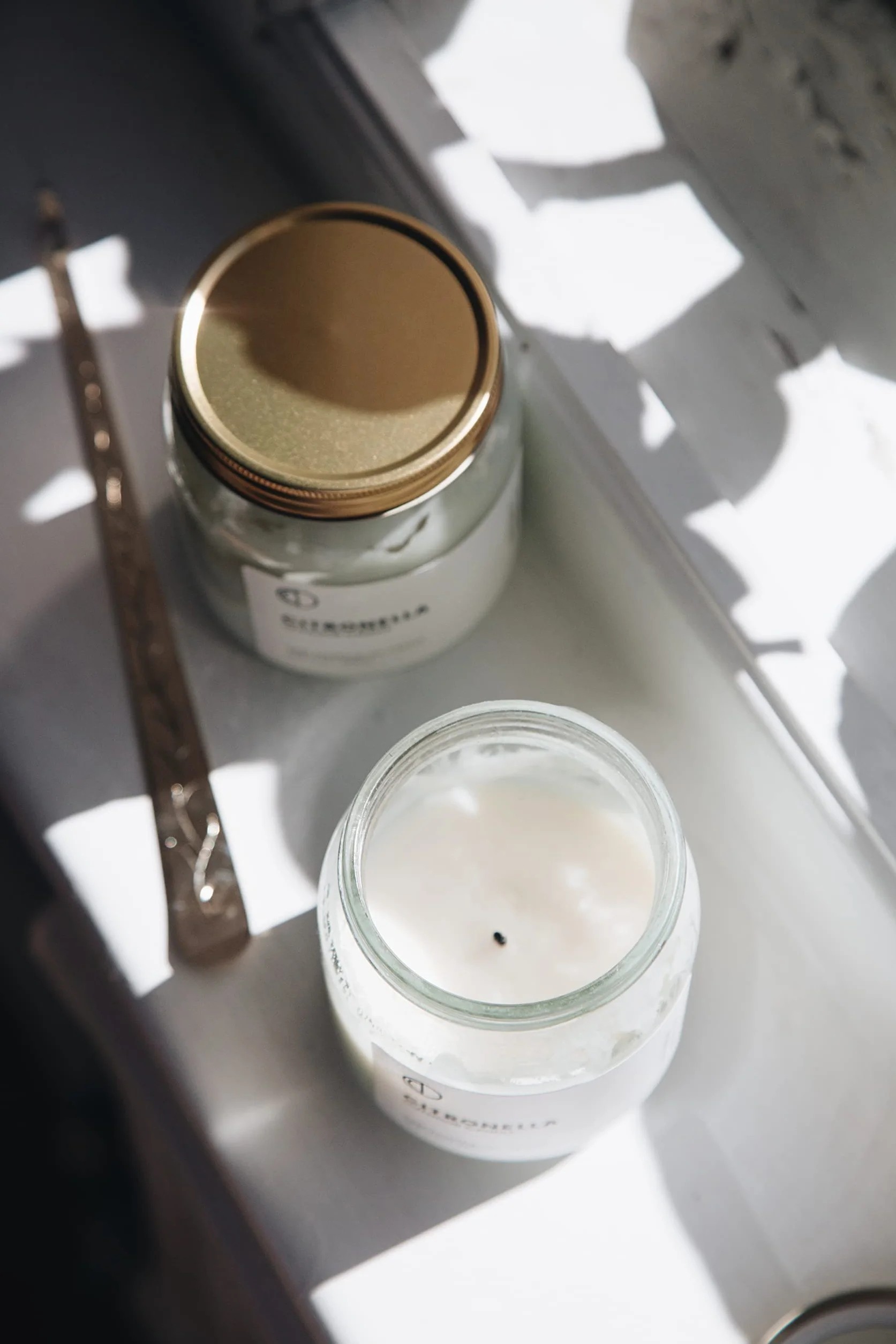 OCTO Bougie parfumée à la citronnelle 300 ml - 60 heures à la cire de soja et huiles essentielles