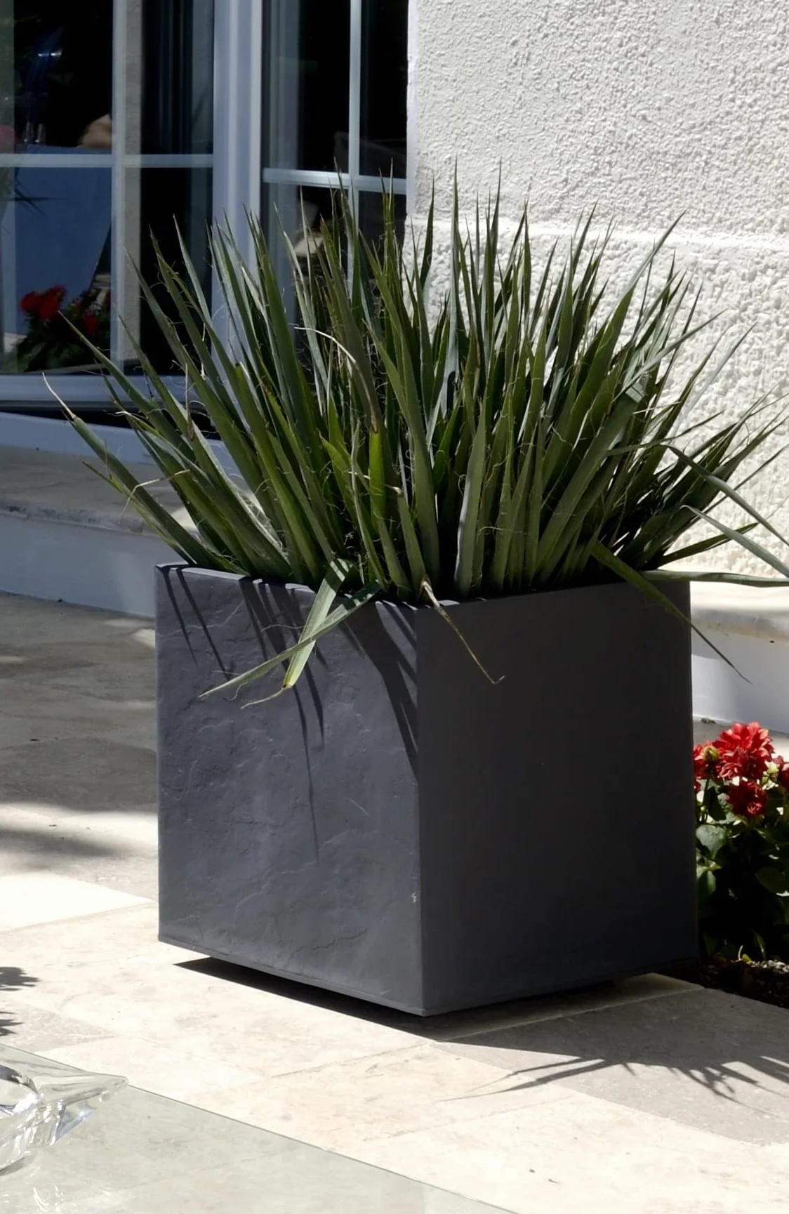 Pot Carré Volcania 31 L 40 cm Imitation Pierre Gris Anthracite 39,5 x 39,5 x 43,5 cm