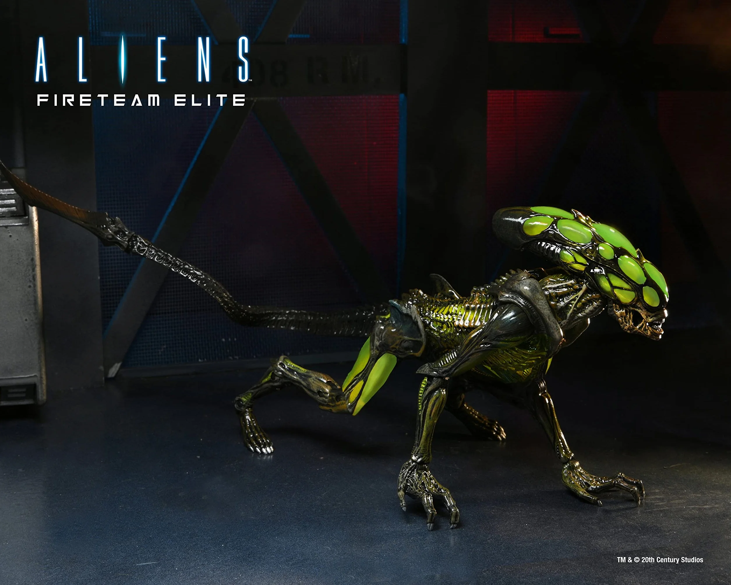 Figure d'action Alien Burster 18Cm