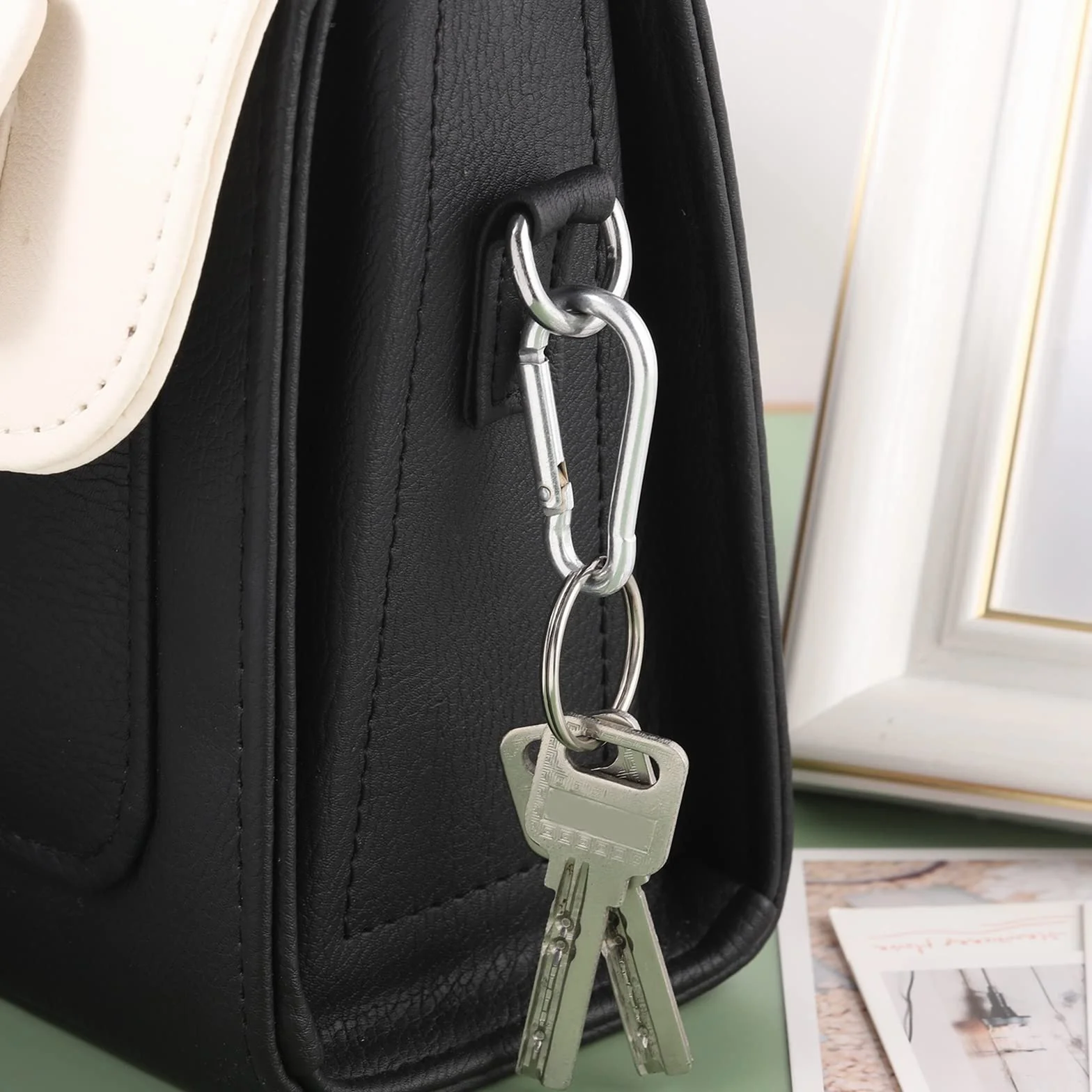 Petit Mousqueton, Mousquetons en Aluminium Porte Clef Mousqueton pour Sac à Dos Laisse Chien Camping Randonnée Pêche Voyage (Argent)