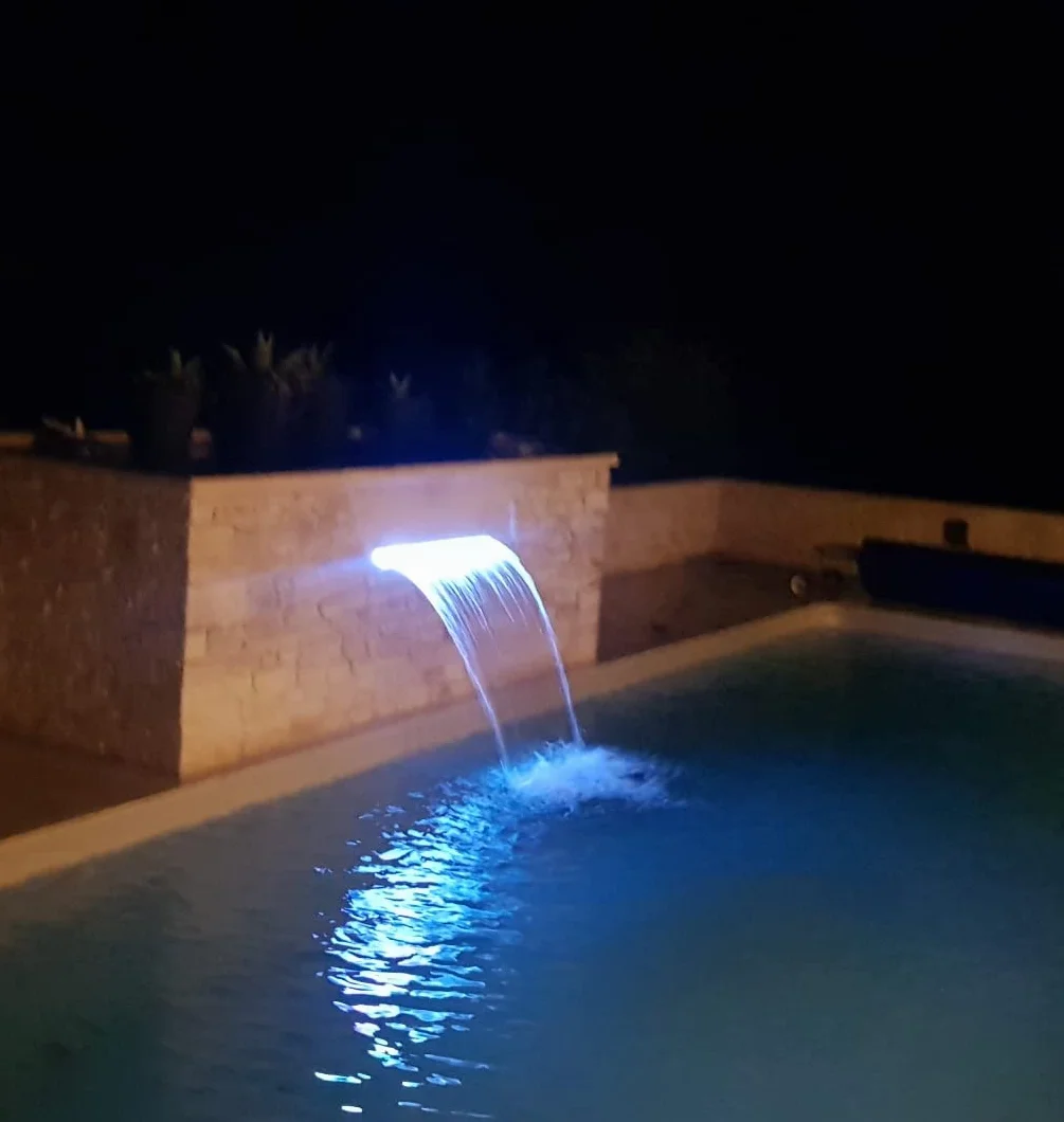 PISCINE Lame d'eau Cascade Acrylique 60cm LEDs intégrées Télécommande Coffret transformateur