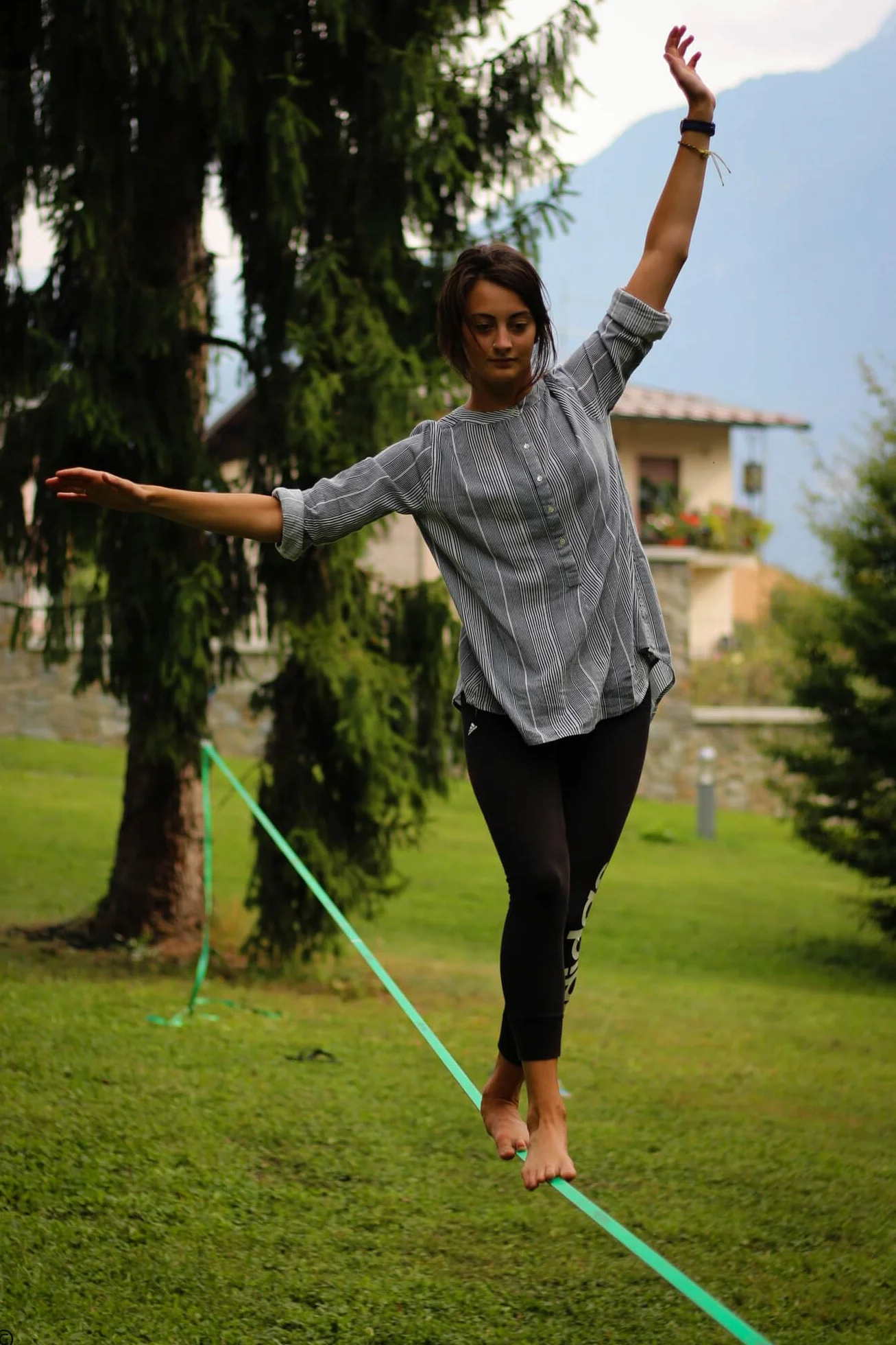 Longline Slackline Kit - Primitive 50 - Contient la Ligne de Marche, des mousquetons, des Anneaux et des Sangles pour Tendre, Ainsi Qu’Un Sac de Transport - Kit Complet Longueur 50m