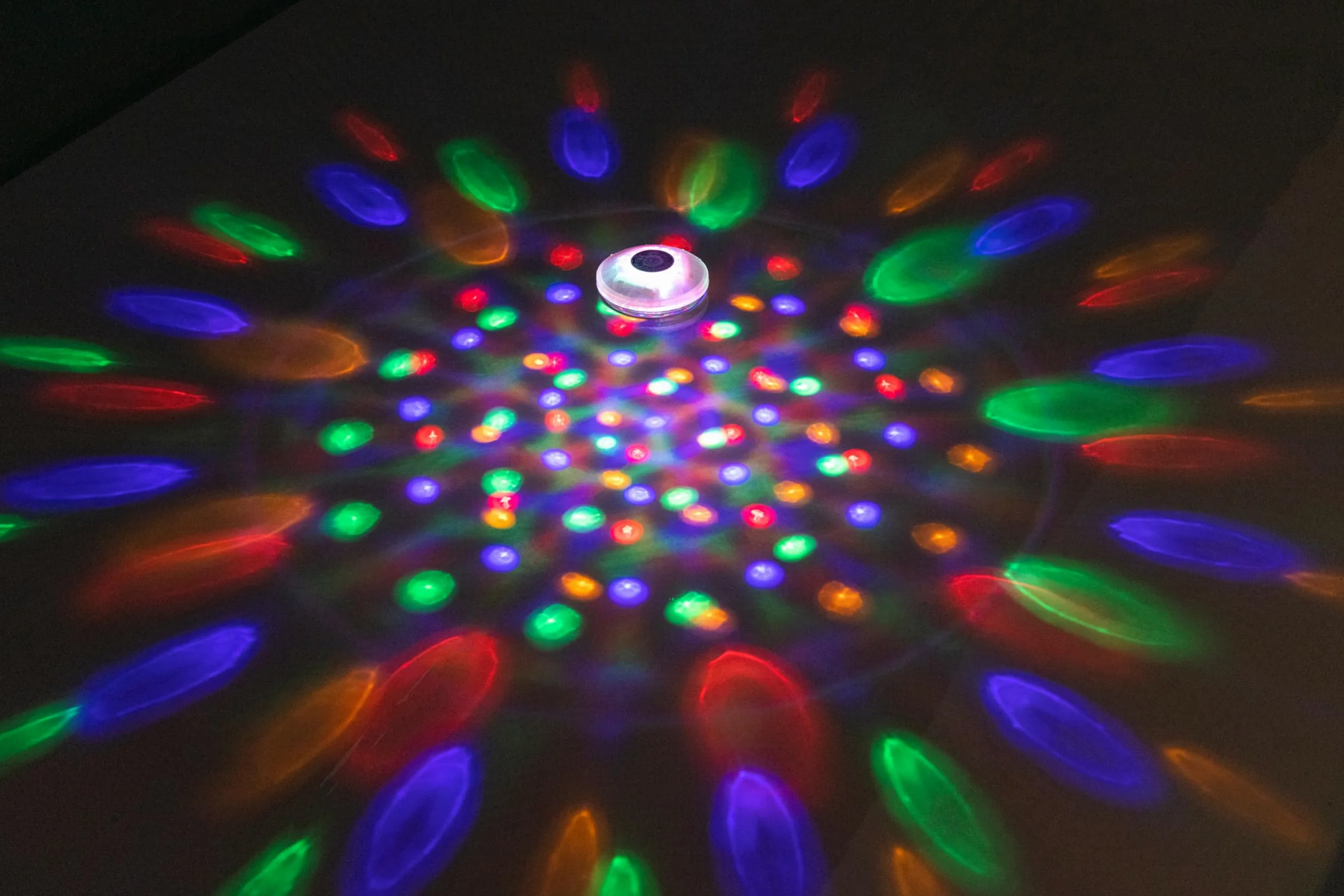 Bestway Lumière Flottante à LEDs 14 cm