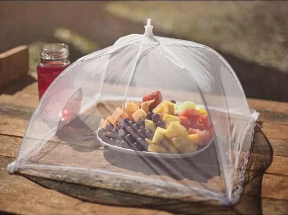 PARENCE.- Cloche Alimentaire Pliable - Anti Mouche - Moustiquaire de Table pour Aliments - Couvercle Nourriture - Taille Universelle - Voyage/Camping/Maison - Blanc)