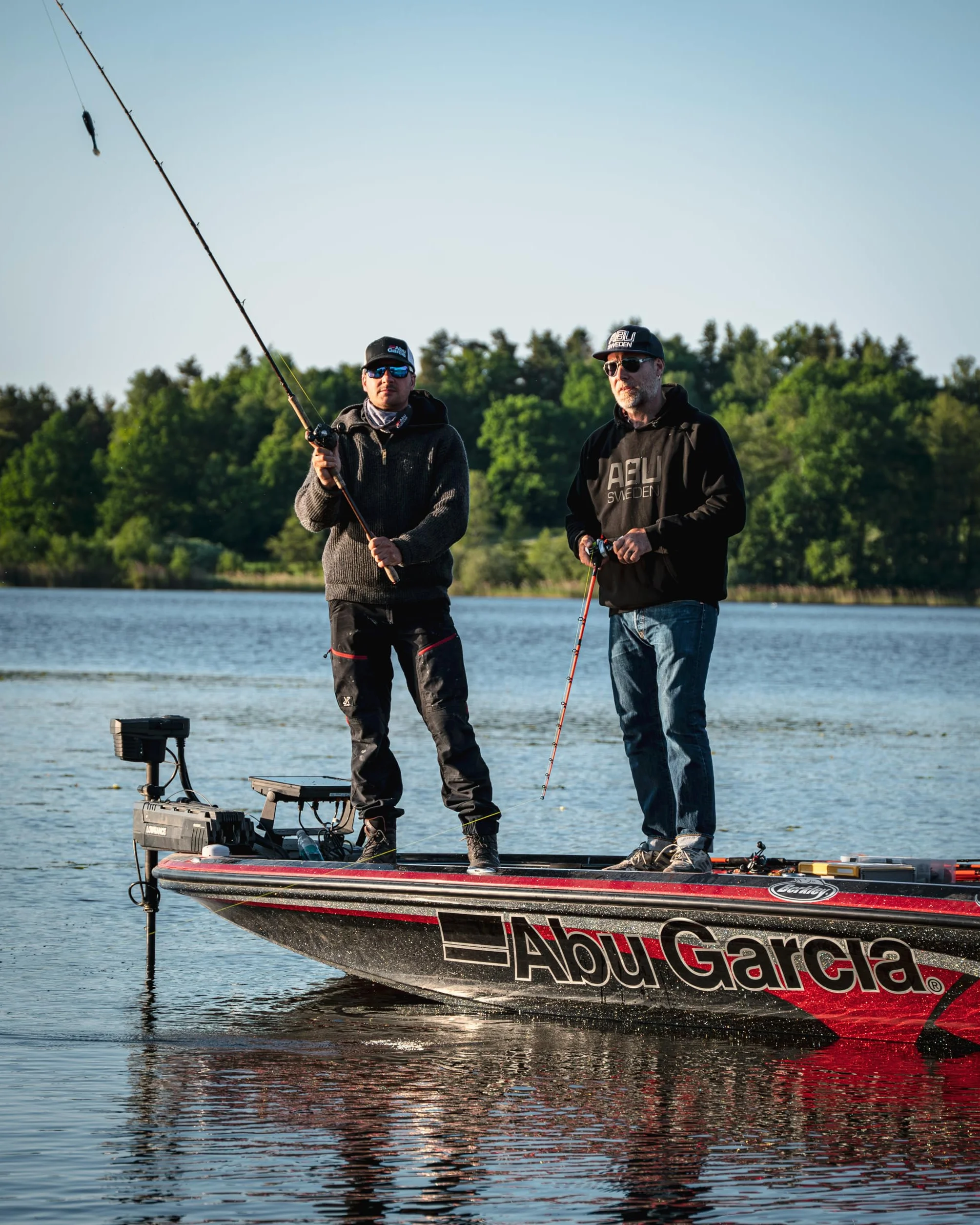 Abu Garcia Svartzonker X Casting Ensemble Canne et Moulinet Pêche au Brochet 30T Carbone 1,93 m