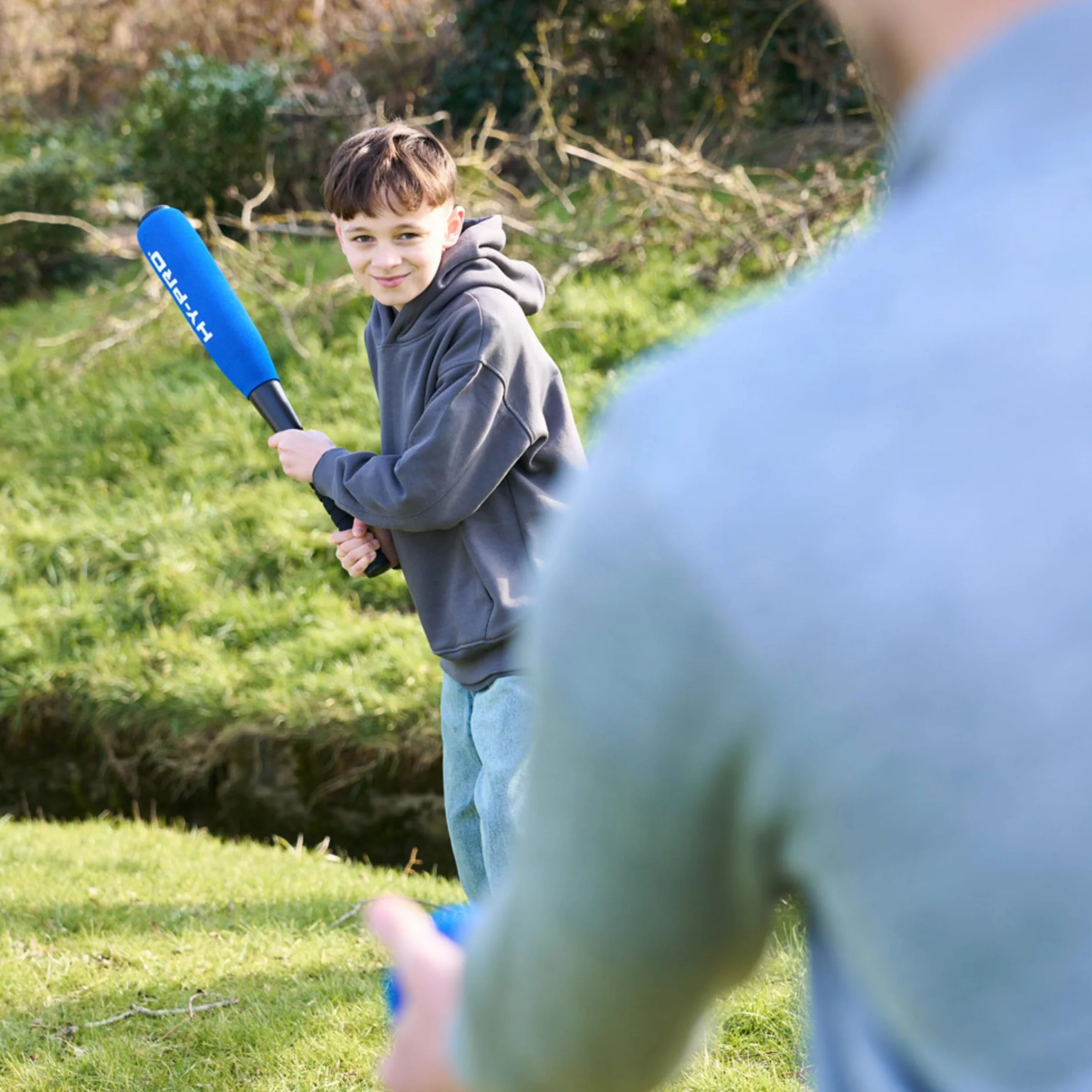 Hy-Pro Ensemble batte et balle de baseball en mousse – Bleu, doux au toucher, idéal pour les enfants, poignée antidérapante, batte en mousse de 61 cm, balle en mousse, jouet doux, jeu en plein air