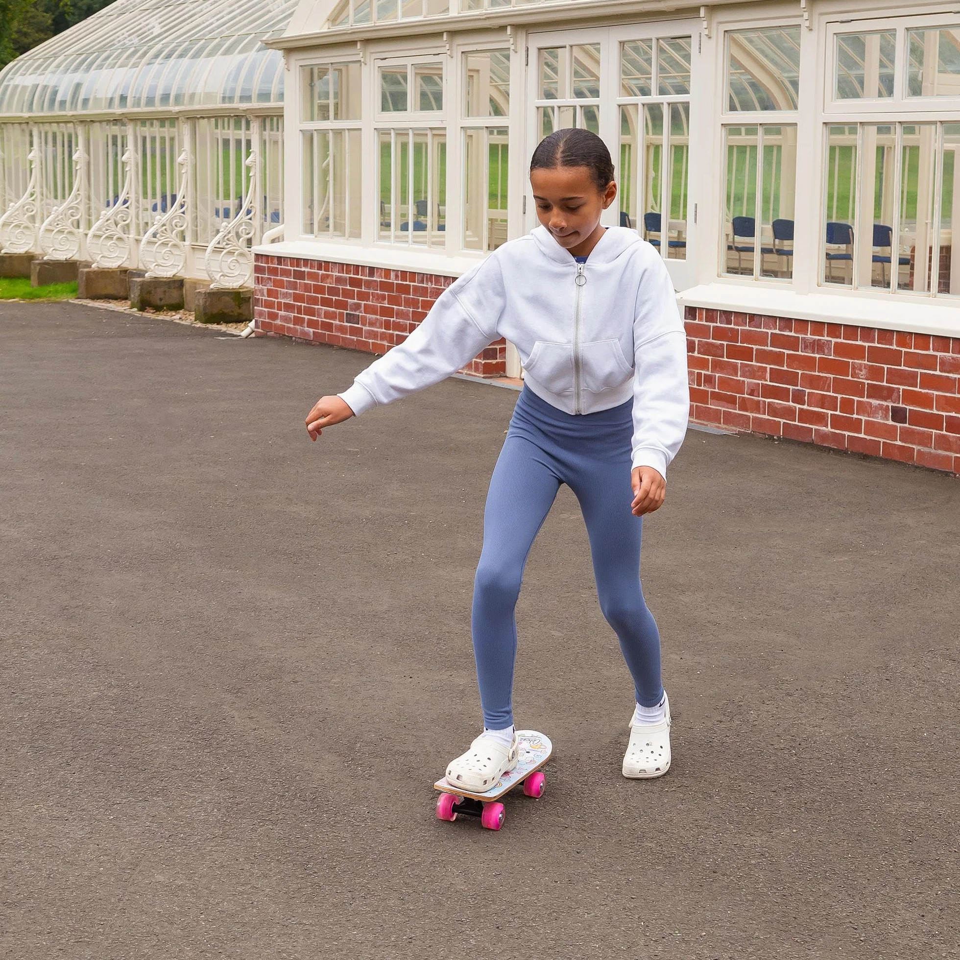 Ozbozz 17" Skateboard Princess Heavy-Duty Flashing Wheels Anti-Slip Grip Wooden Deck Kids Toy