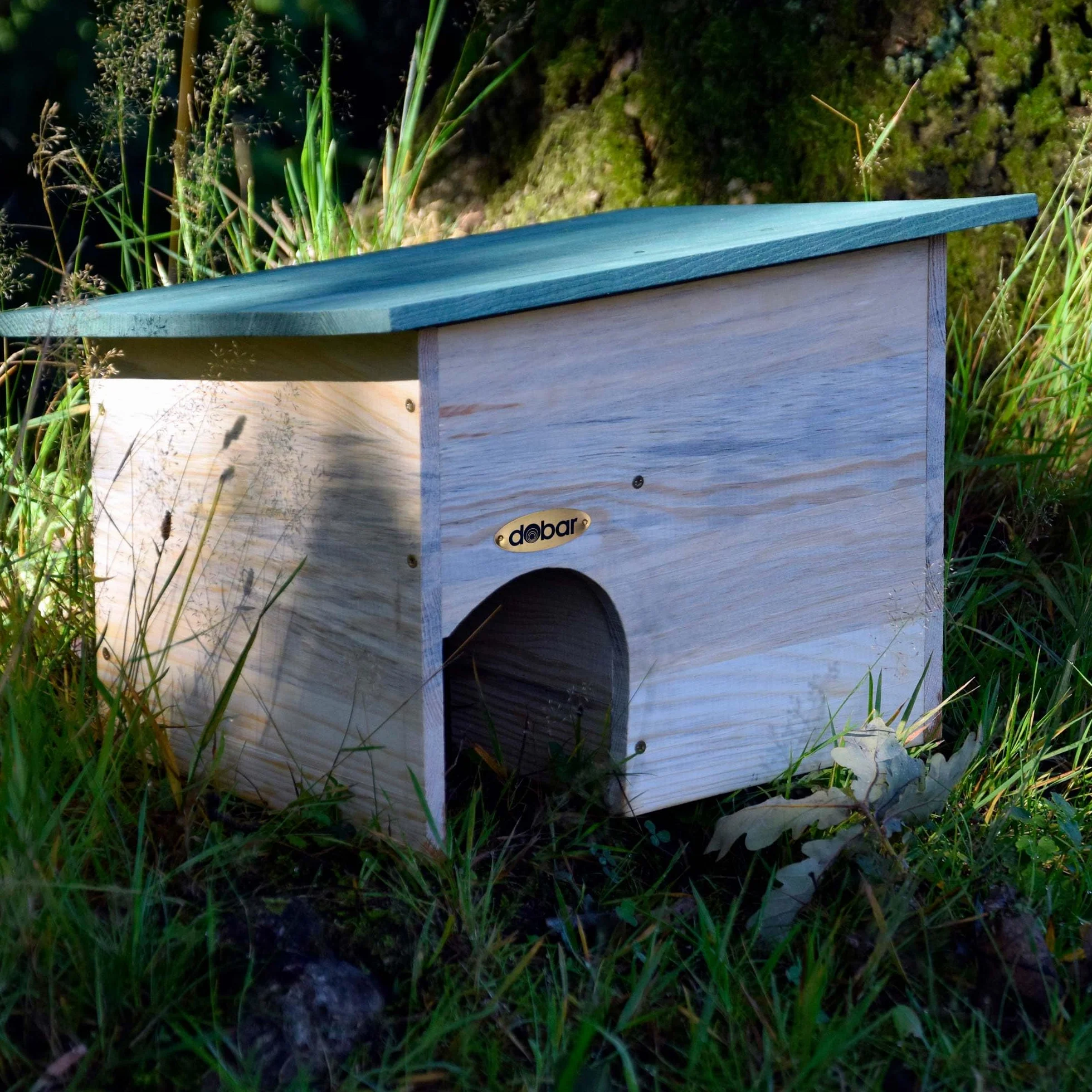 dobar Kit de Montage de Maison pour hérissons, Toit résistant aux intempéries avec SAS, 34.5 x 24 x 27 cm, Vert