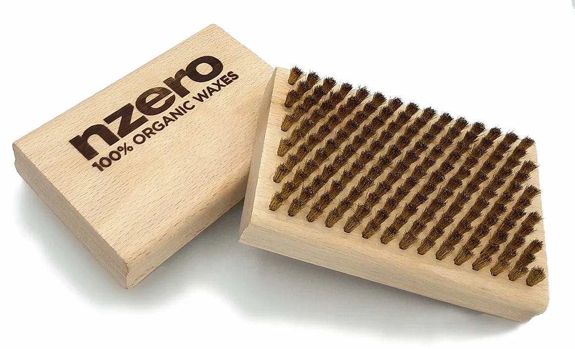 Brosse en Laiton pour l’Entretien des Skis et Planches de Snowboard 12 x 8 cm