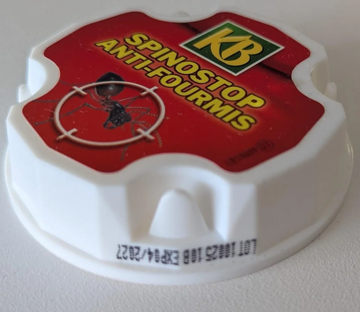 KB HOME DEFENSE Spinostop Anti-Fourmis Appâts 4x10g – Élimine Nid Larves – Spinosad Intérieur Extérieur