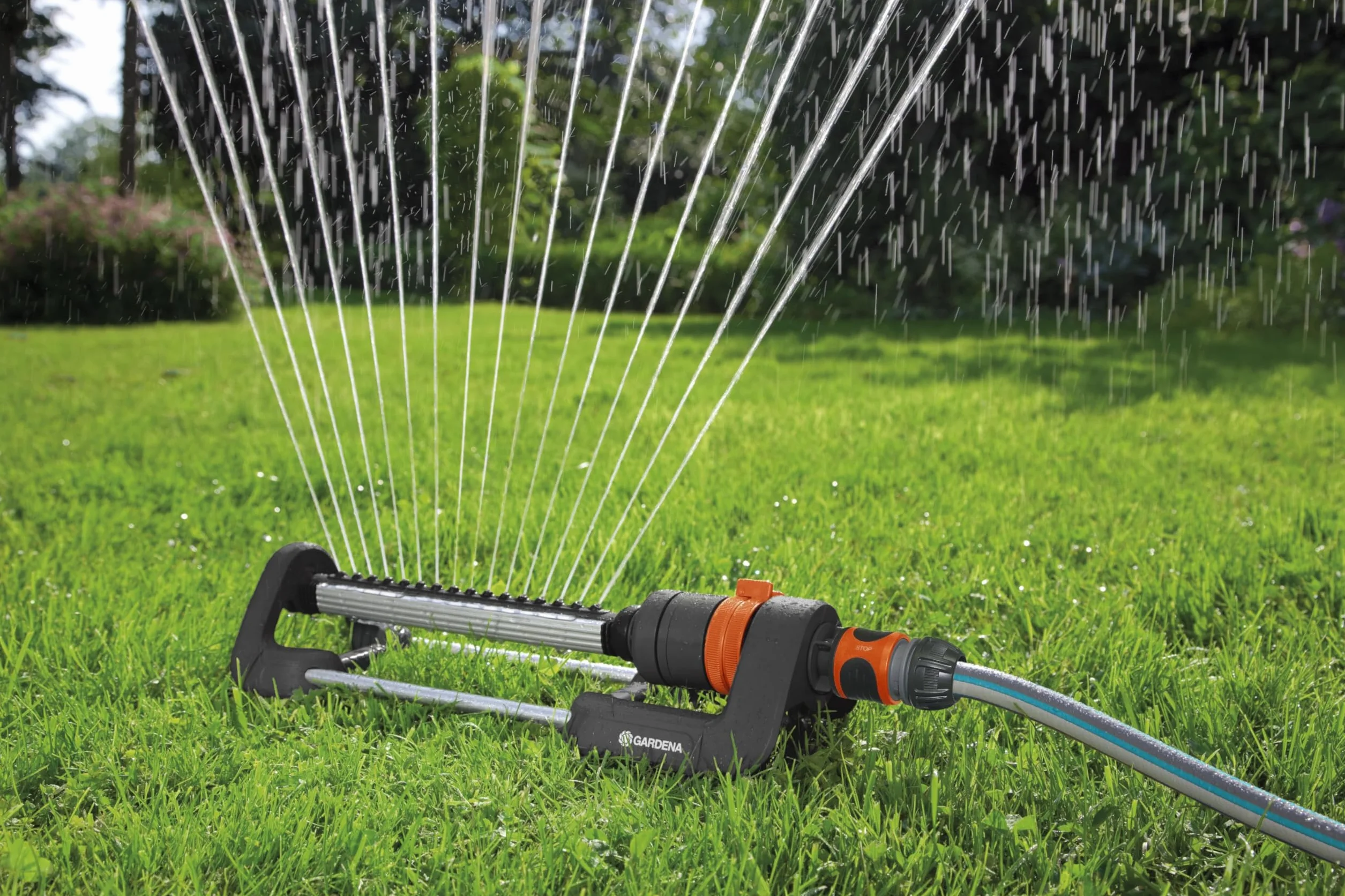 Gardena Aqua M Arroseur carré 110-250 m² portée 8-18 m filtre métallique
