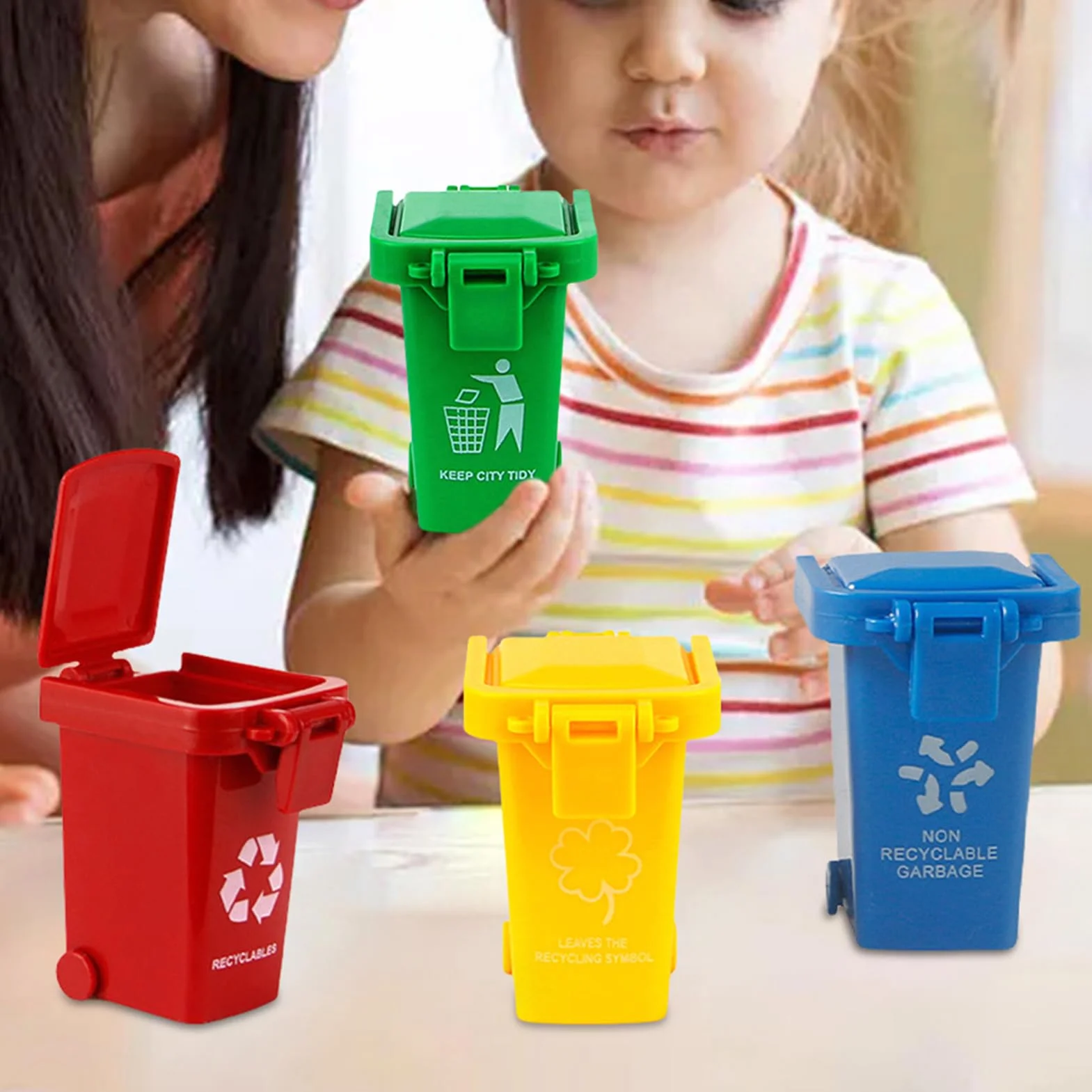 Mini poubelle avec couvercle et roues pour salle de classe, bureau et maison