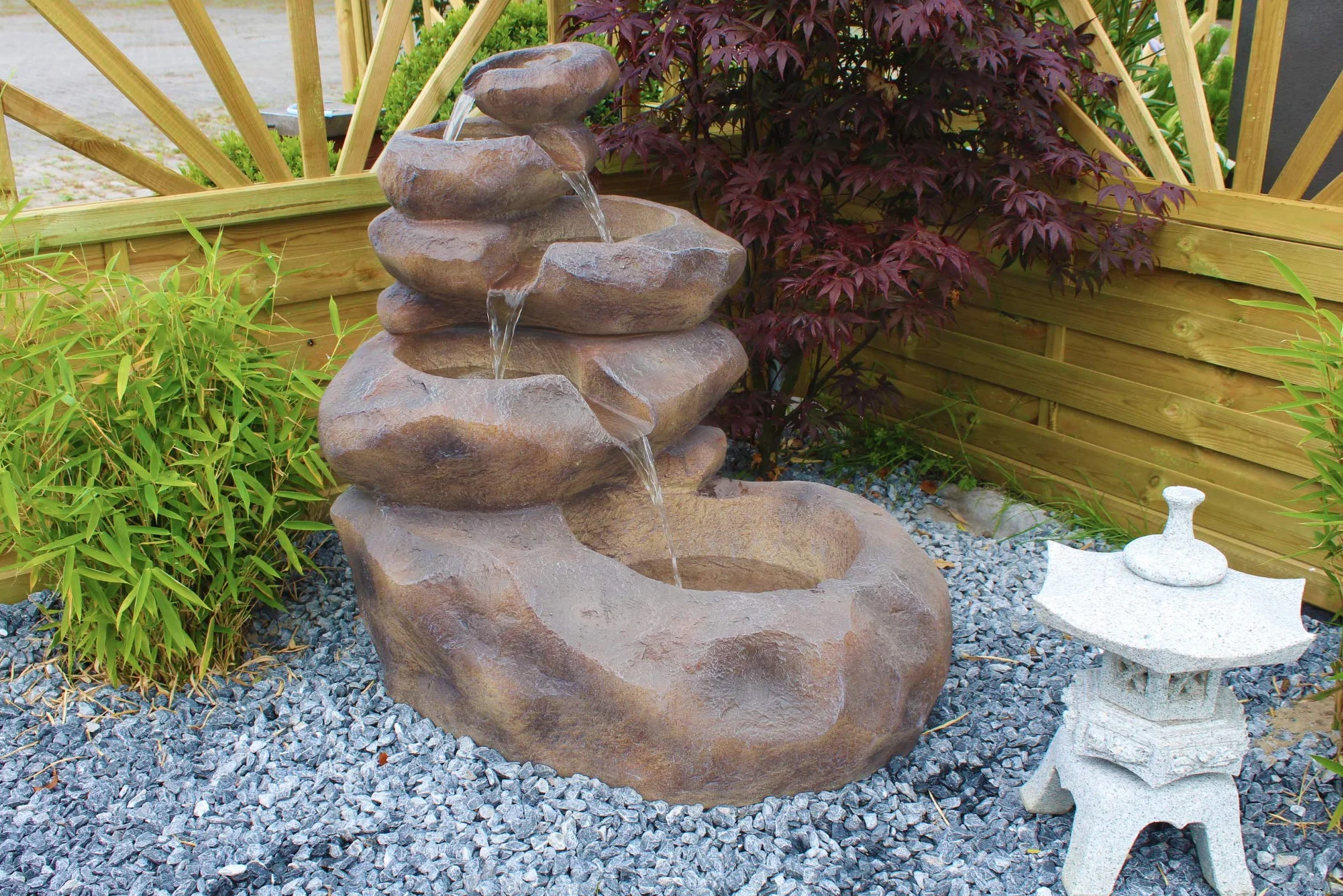 Arnusa Grande Cascade Fontaine de Jardin LED avec Pompe SB103-19