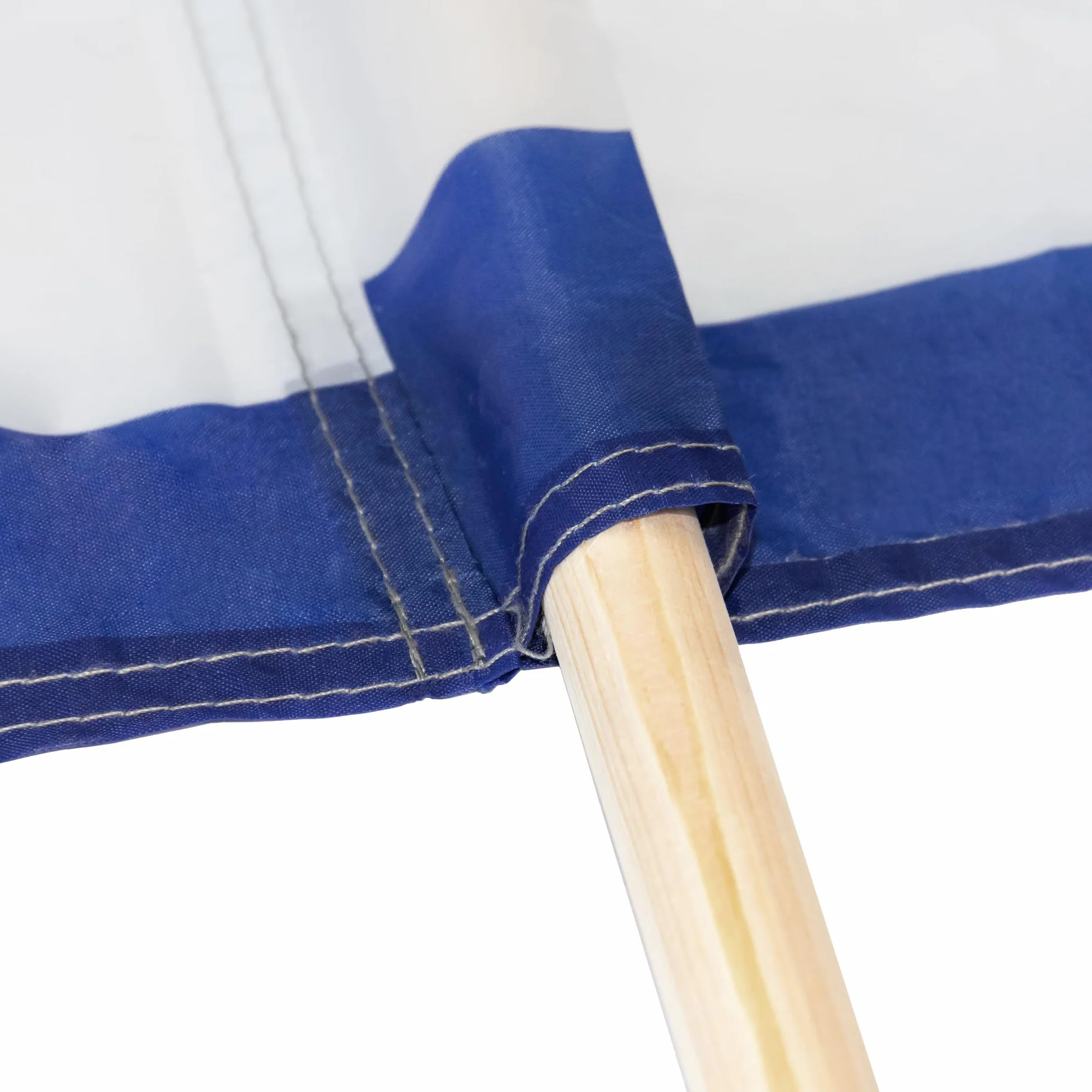 Idena - Pare-vent bleu et blanc avec barres en bois, sangle de transport et sangles de fixation, 80 x 600 cm ou 80 x 800 cm, brise-vue pour la plage, le camping et le jardin