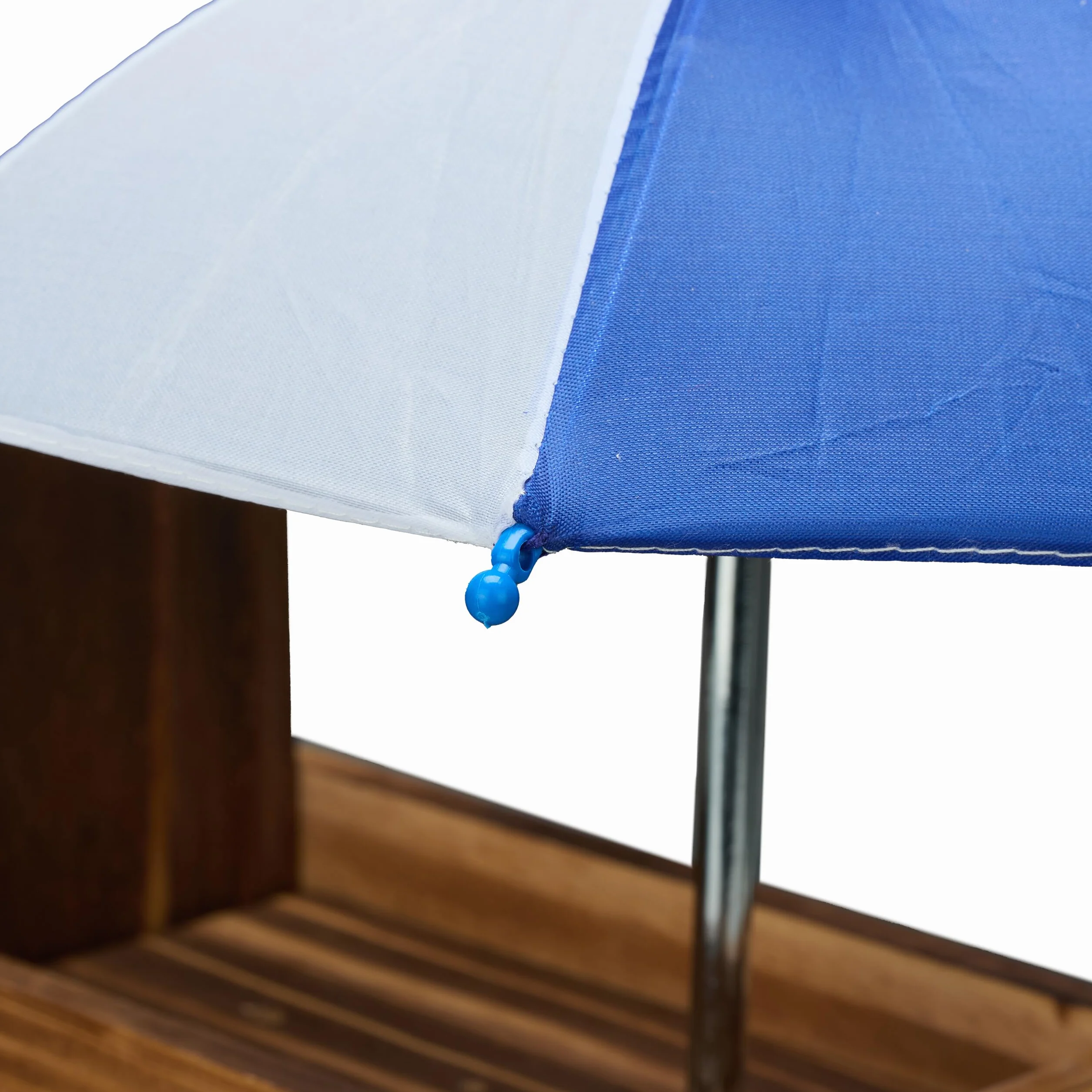 Relaxdays Mangeoire pour écureuils Design Original 2 parasols Table avec bancs Marron foncé