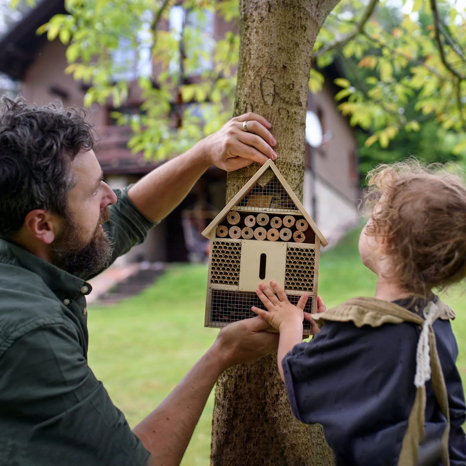Kit Hôtel à Insectes pour Abeilles Sauvages 100 Pièces 15 cm Tubes de Nidification en Carton