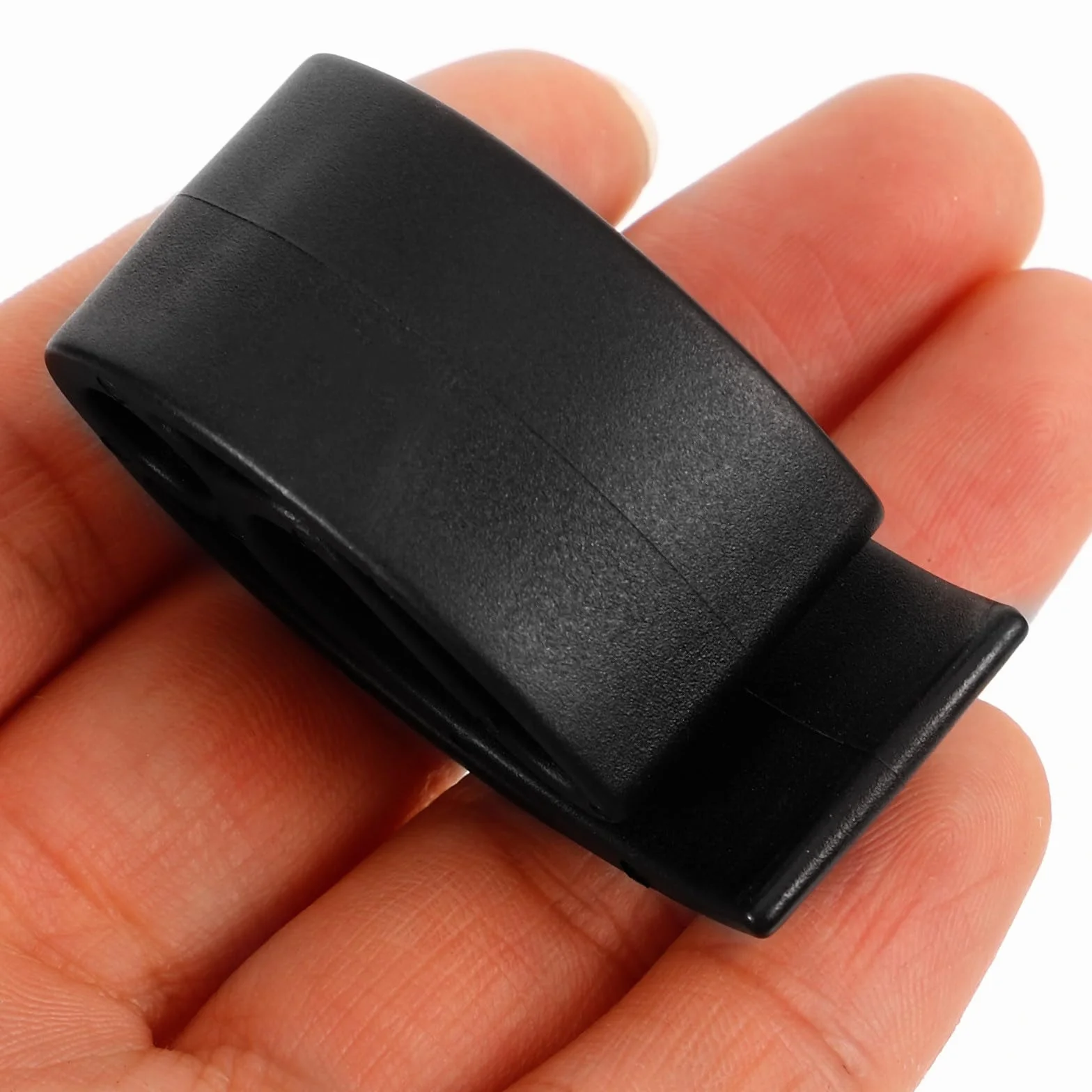 MAGICLULU Clip pour Disque Volant Portable en Polyéthylène Noir Pince Résistante à l'usure Support Pratique pour Transport Quotidien Lors d'Activités Sportives et Jeux en Plein Air