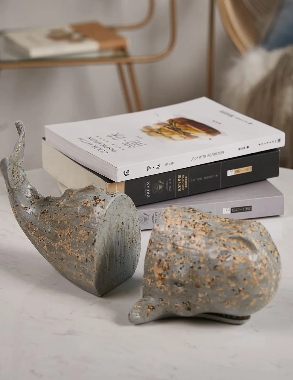 HAUCOZE Statue Baleine Figurine Décoration Maison Océan Serre Livres Résine 24cm