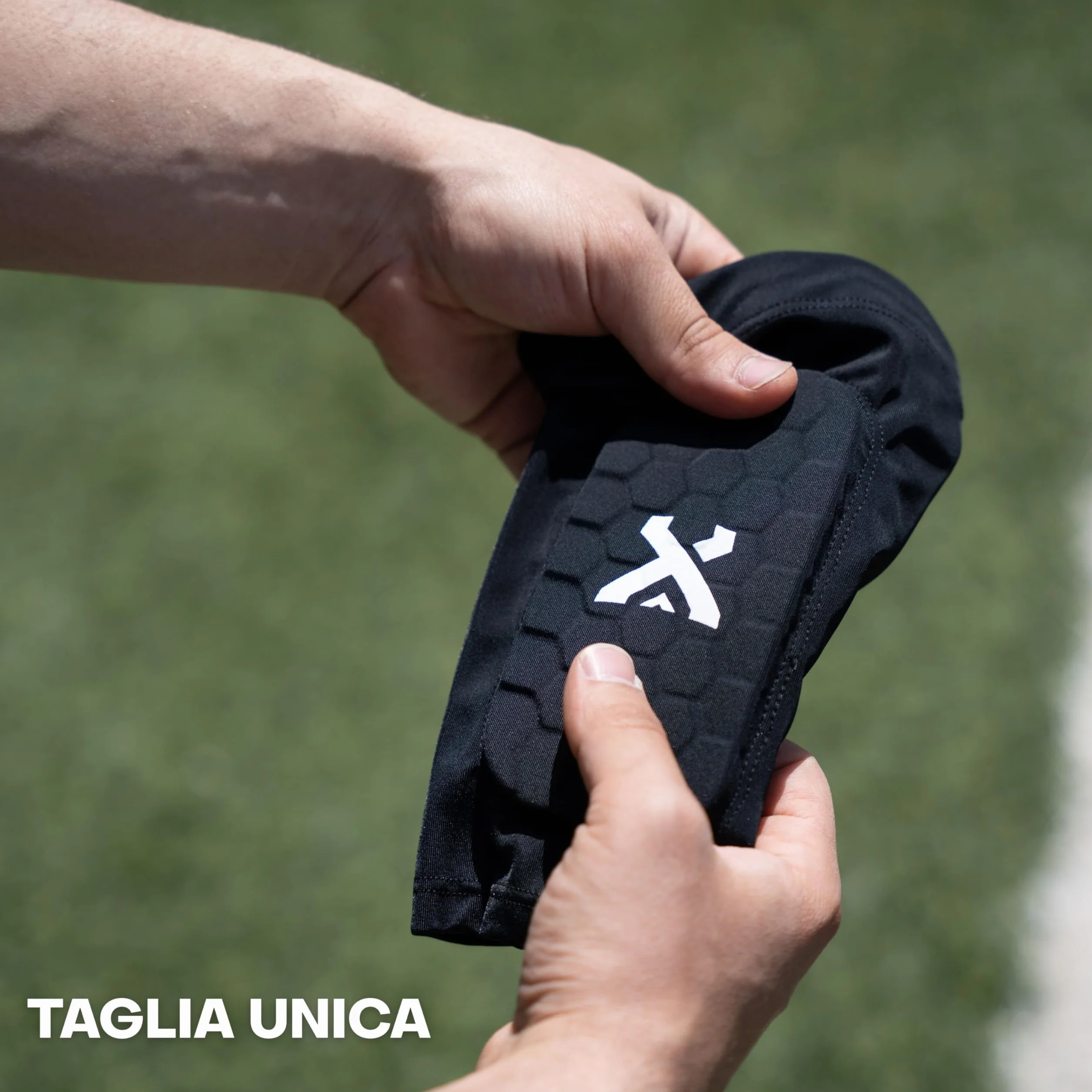 GEARXPro - Protège-Tibias Football avec Manchon de Maintien - Rembourrage EVA Antichoc - Légers, Respirants et Ergonomiques