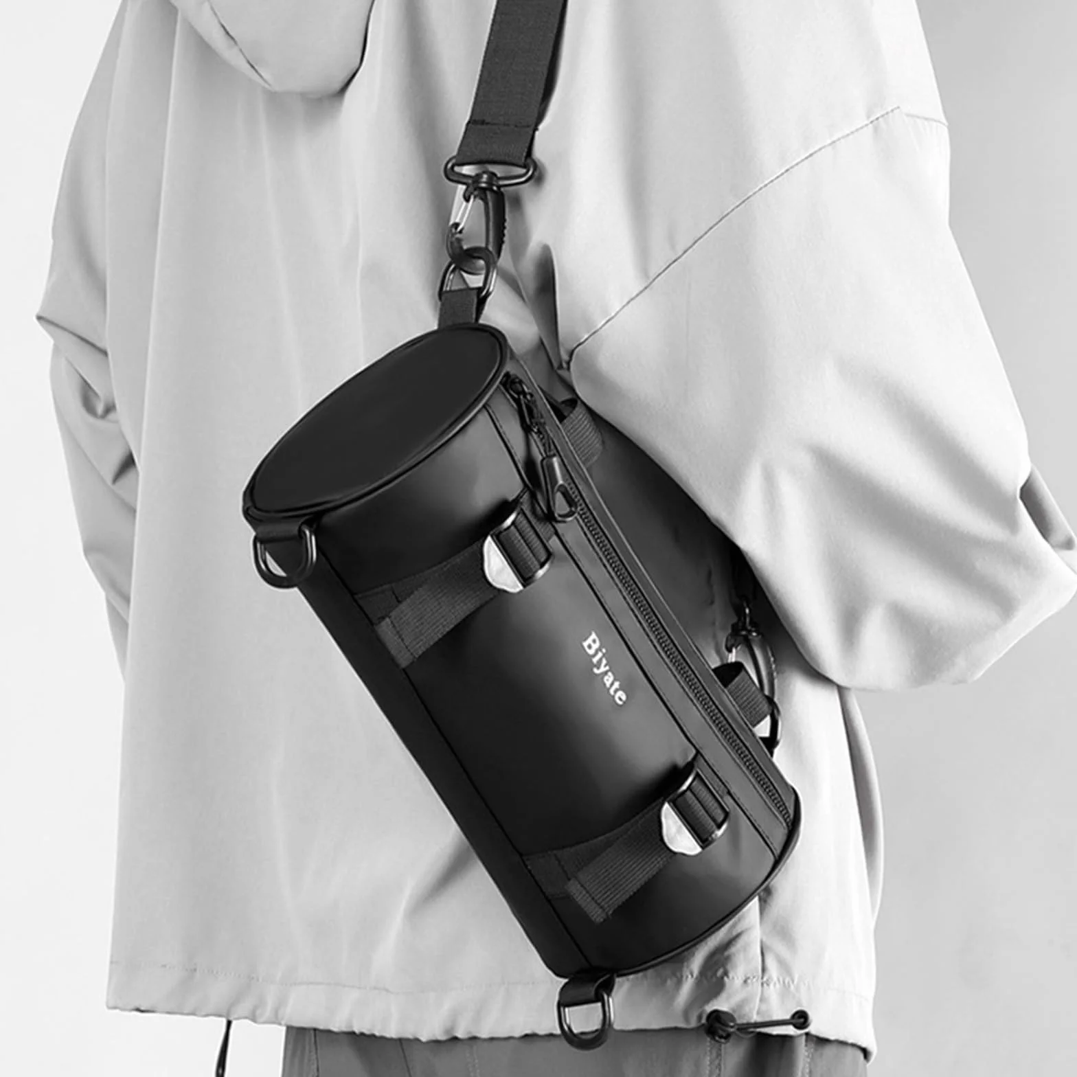 Sac de poitrine pour homme à bandoulière rond cylindrique pour course à pied