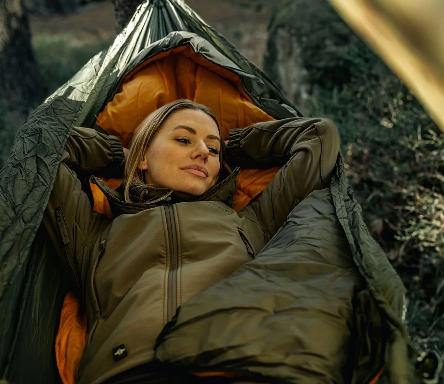 Badger Outdoor Nightpack Sac de couchage de camping 220 x 75 cm | Ultra léger 1100 g Sac de couchage avec capuche | Matelas isolant pour trekking extérieur 3 saisons | Jusqu'à -4 °C