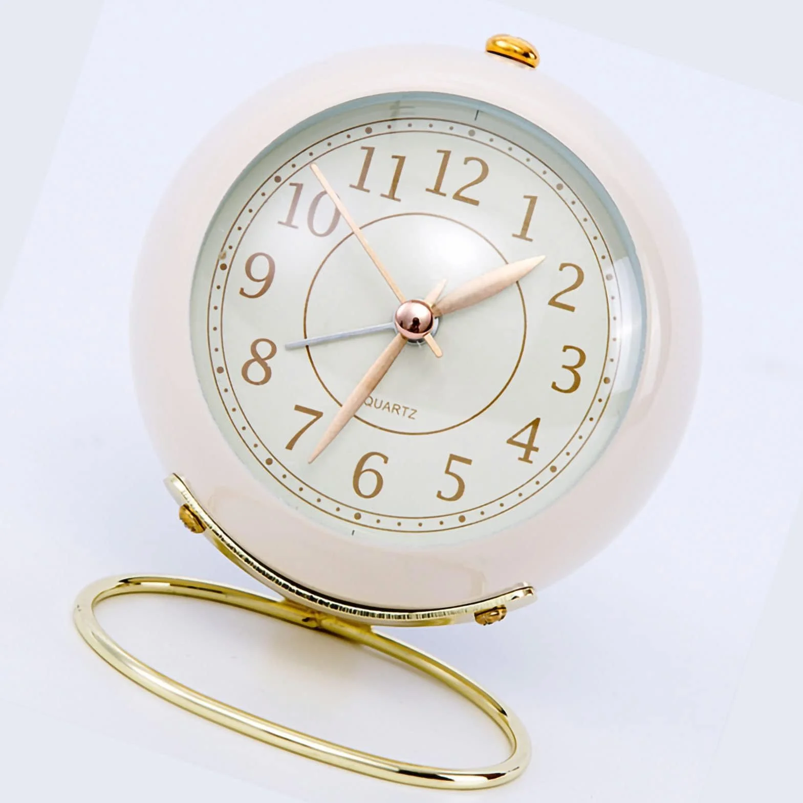 HERCHR Réveil de Chevet Silencieux sans Tic-tac Horloge de Table à Piles Blanc