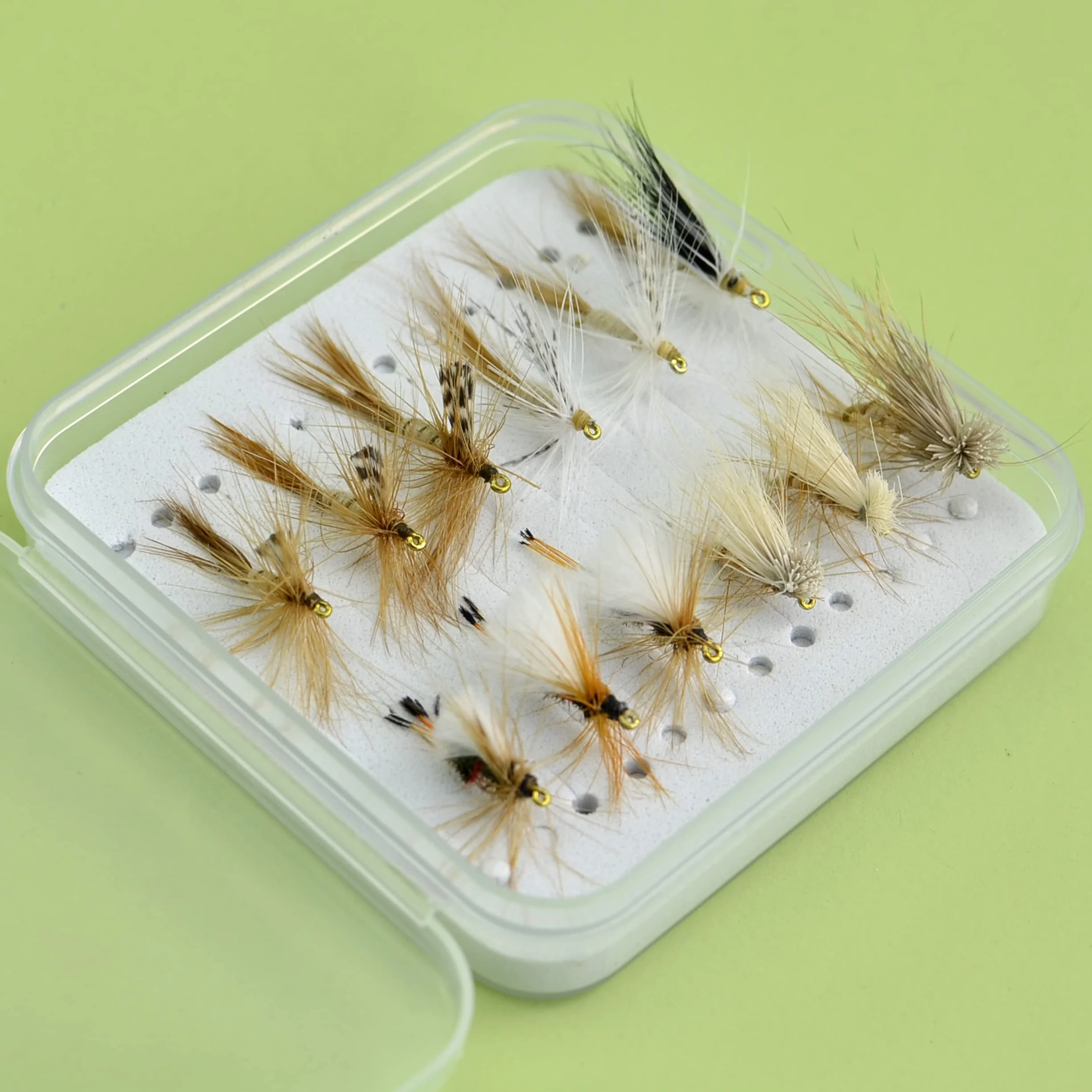 Kit de pêche à la mouche pour truites 12 mouches de pêche en acier inoxydable, sec, humide, nymphes, banderoles, insectes laineux, terrestres