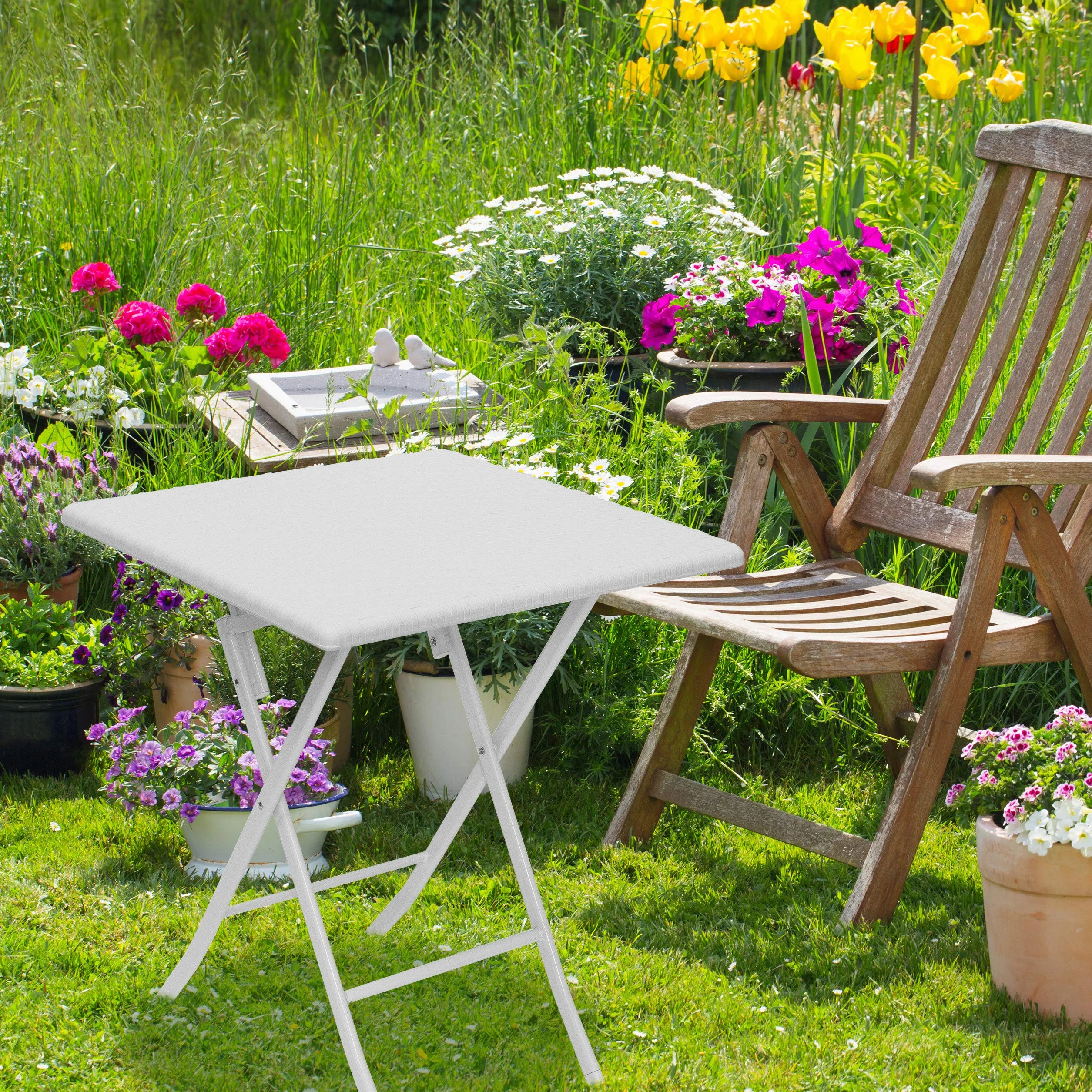 Relaxdays Table pliante de jardin BASTIAN carrée 74 x 61,5 x 61,5 cm aspect rotin blanc