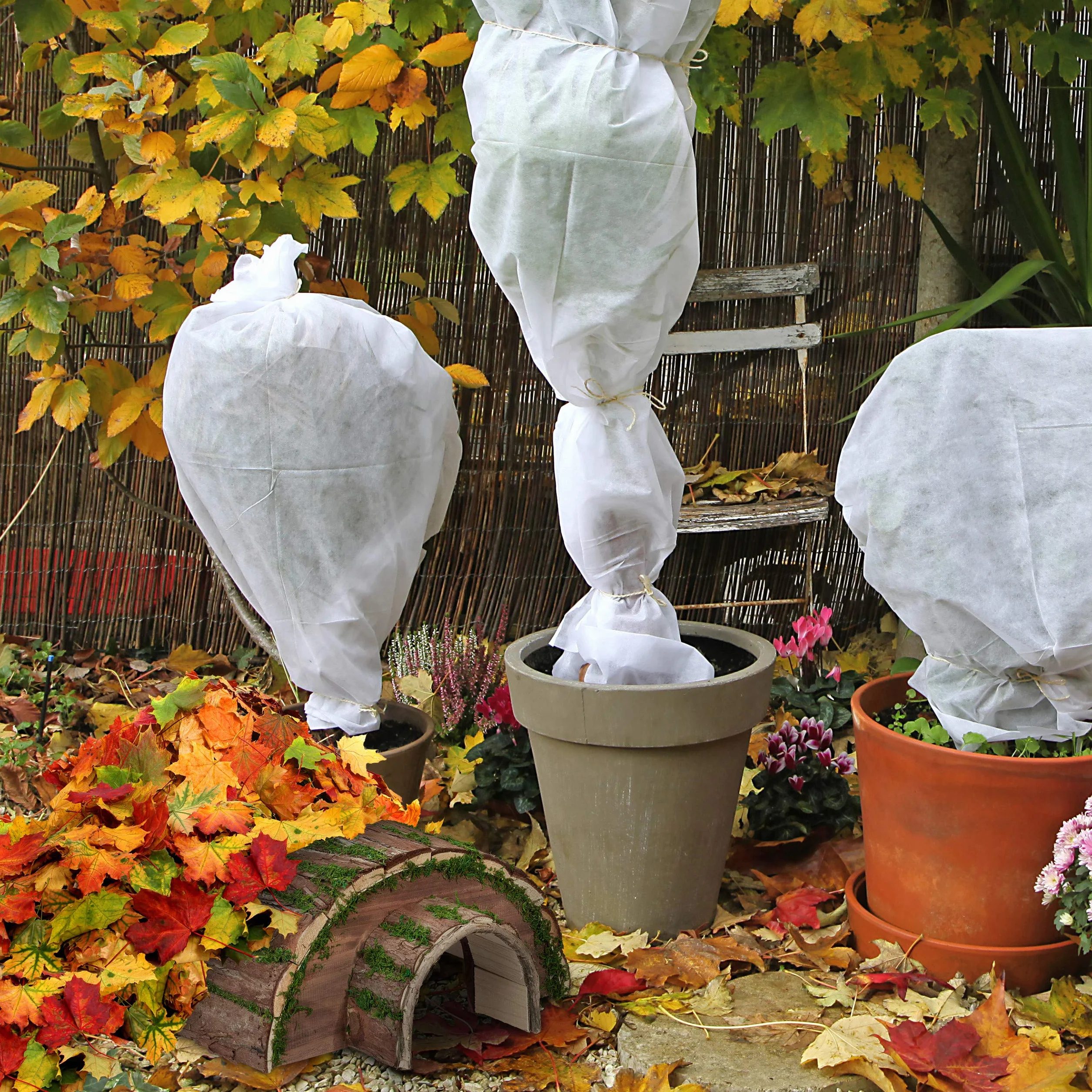 Relaxdays Abri pour hérisson Bois Mousse Hibernation Jardin résistant intempéries 20x40x42 cm Nature