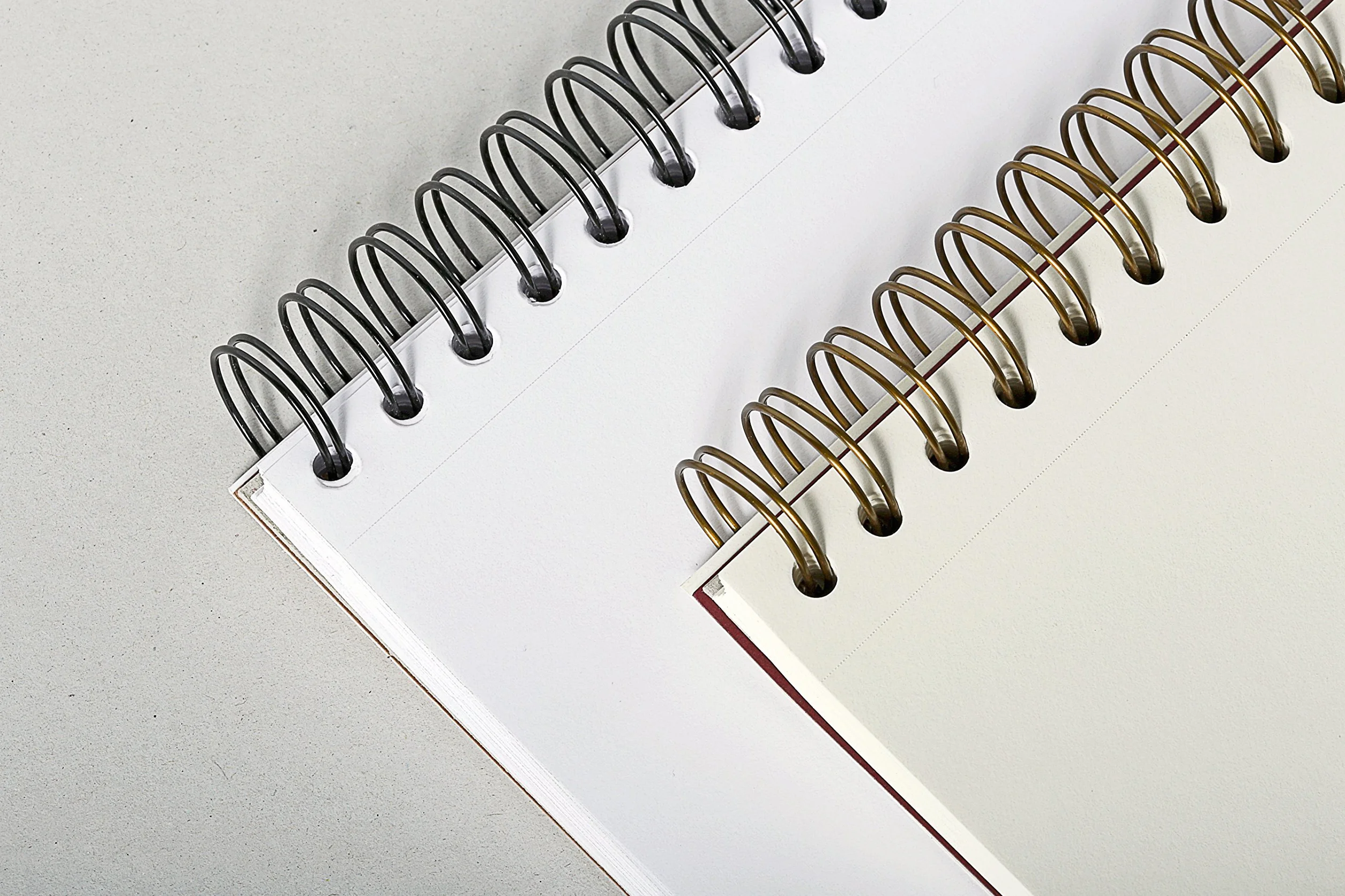 Clairefontaine Bloc Spiralé Papier Sketch A5 14,8x21 cm 90g 100 Feuilles Papier Dessin Blanc