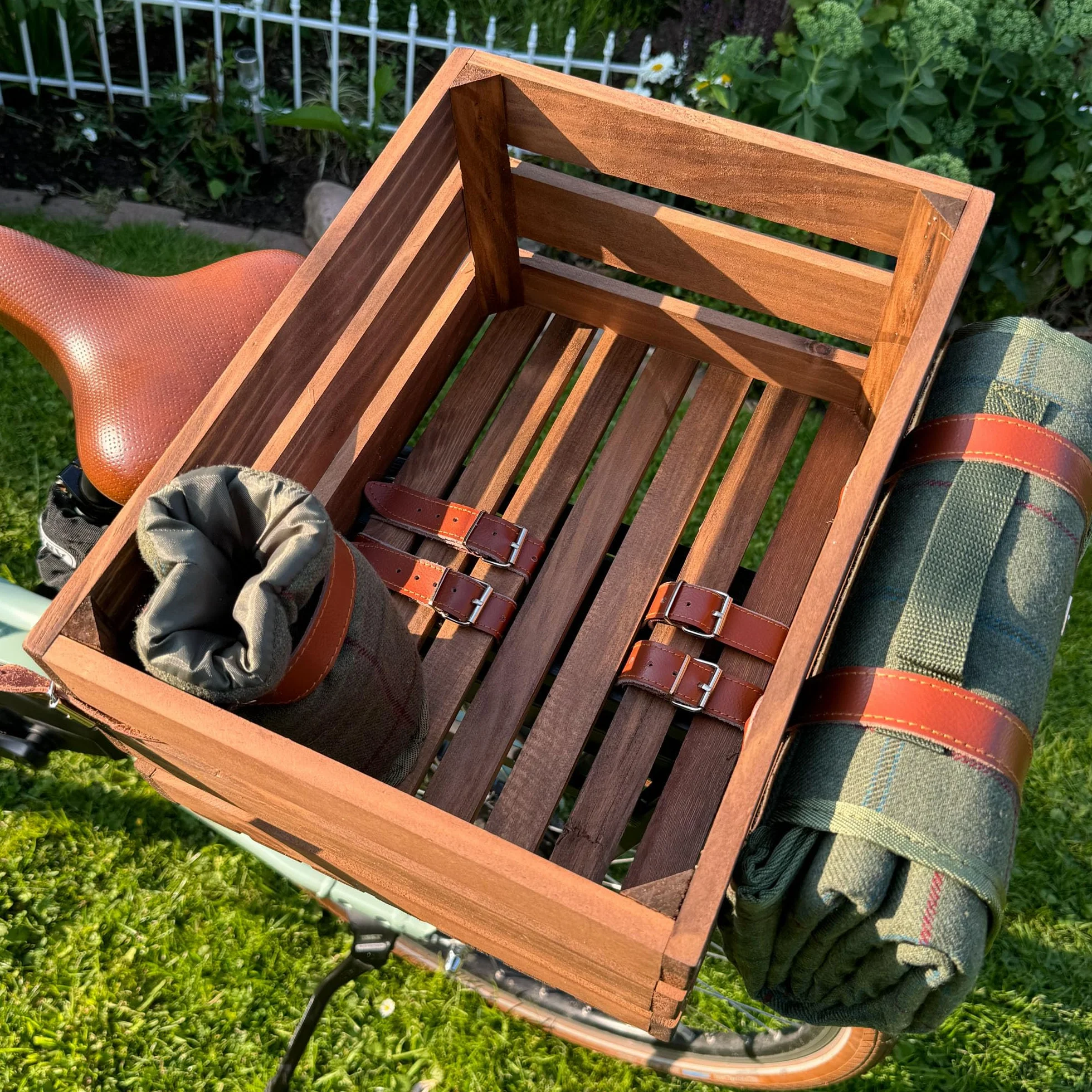 UNUS Caisse pour vélo avec panier arrière en bois, couverture de pique-nique et porte-bouteille