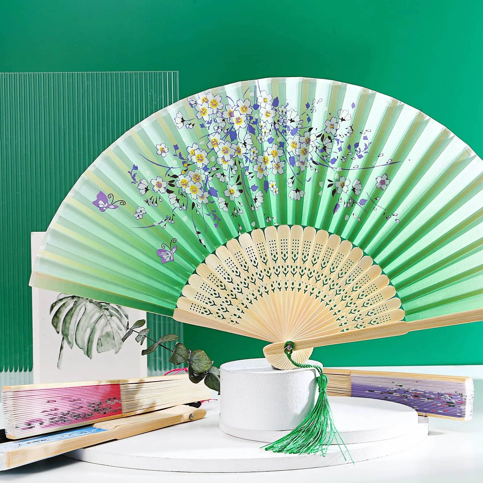 Éventails Pliants 6Pcs Eventail Japonais en Soie et Bambou avec Frange pour Décoration Mariage