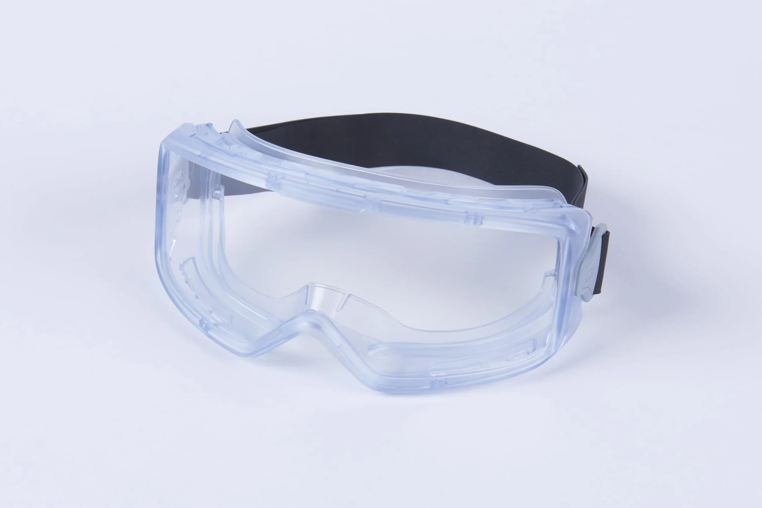 Lunettes-masques de protection 3M GoggleGear série 3000, joint PVC, optique en acétate incolore AF, sangle néoprène, GG3201-AAF EU