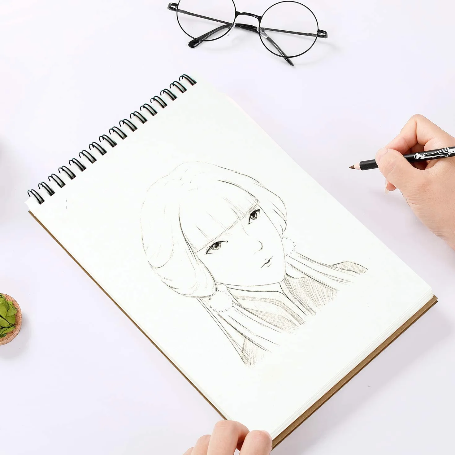 VEESUN Carnet Dessin A5, Cahier Reliure Spirale Couverture Rigide 160GSM 60 Pages, Papier Croquis pour Crayon Stylo Aquarelle