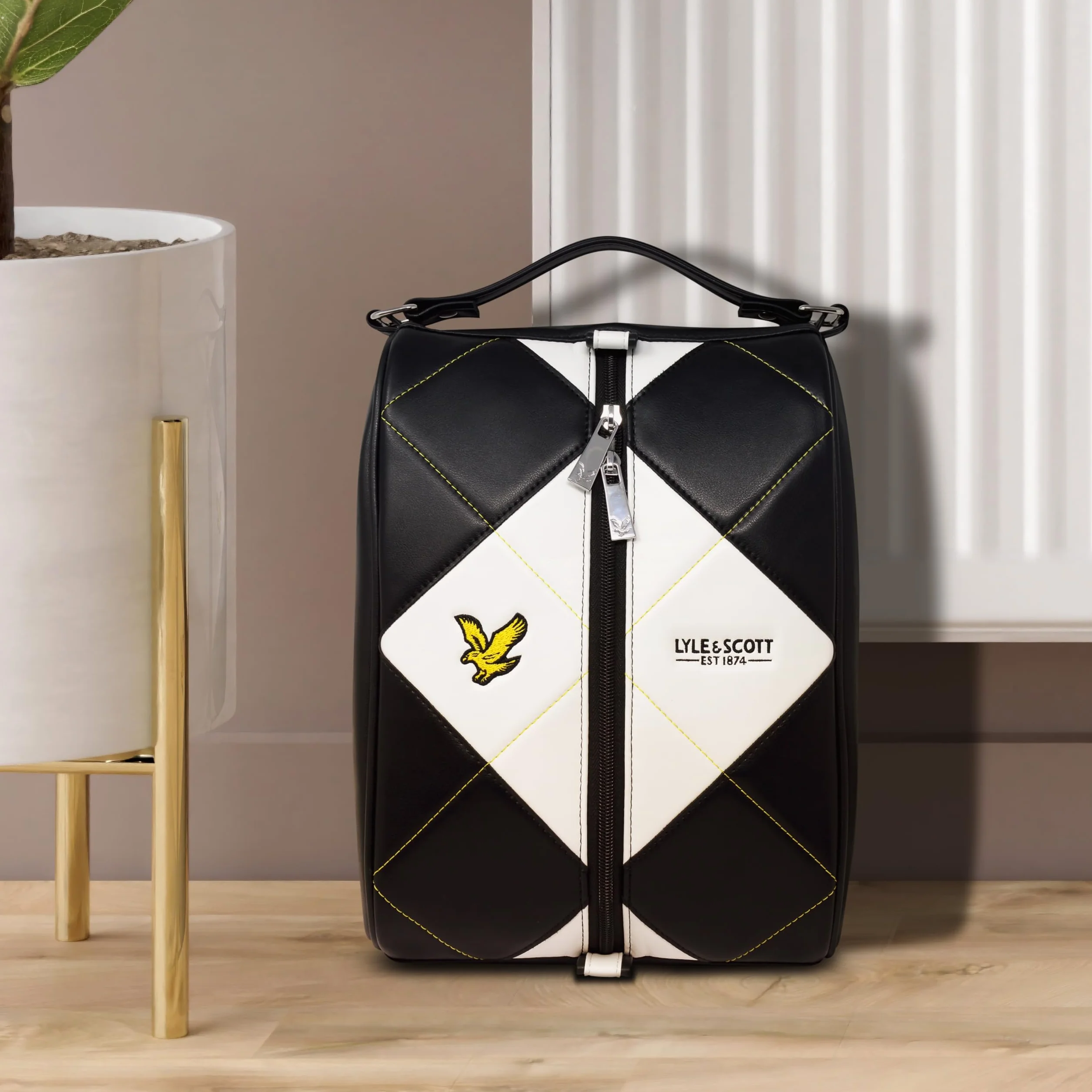 Lyle and Scott Sac à Chaussures de Golf en Cuir avec Aérations Latérales