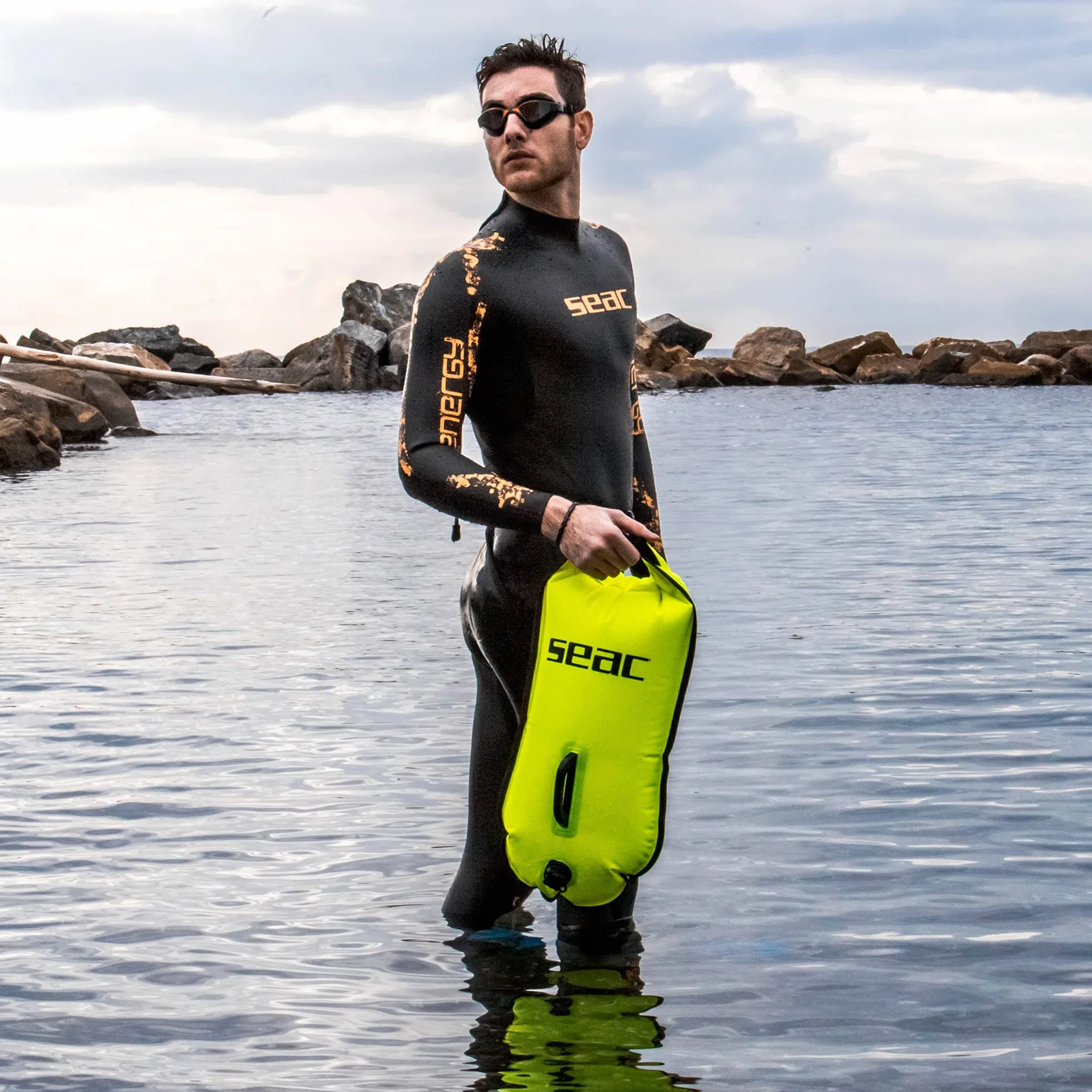 SEAC Safe Dry Bouée Gonflable de Natation, 36 x 72 cm, 28 l Adulte Unisexe, Jaune, Taille Unique