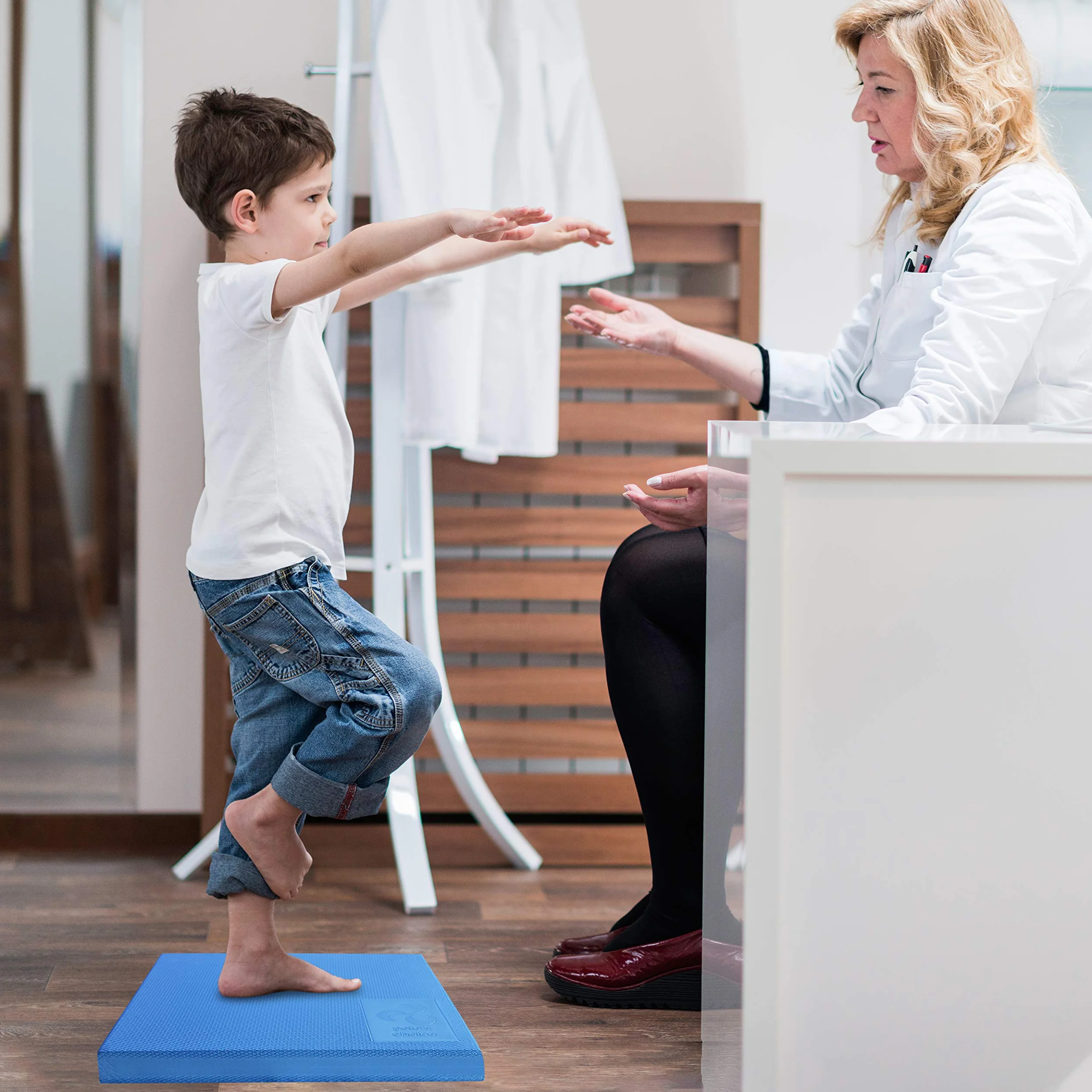 XL ou L Tapis d’Équilibre Mousse - Sangle d’Étirement & eBook inclus | Tapis Fitness XL | Physiothérapie et Rééducation Douleurs Lombaires Chevilles ou Genoux | Tapis de Gym XL Renforcement