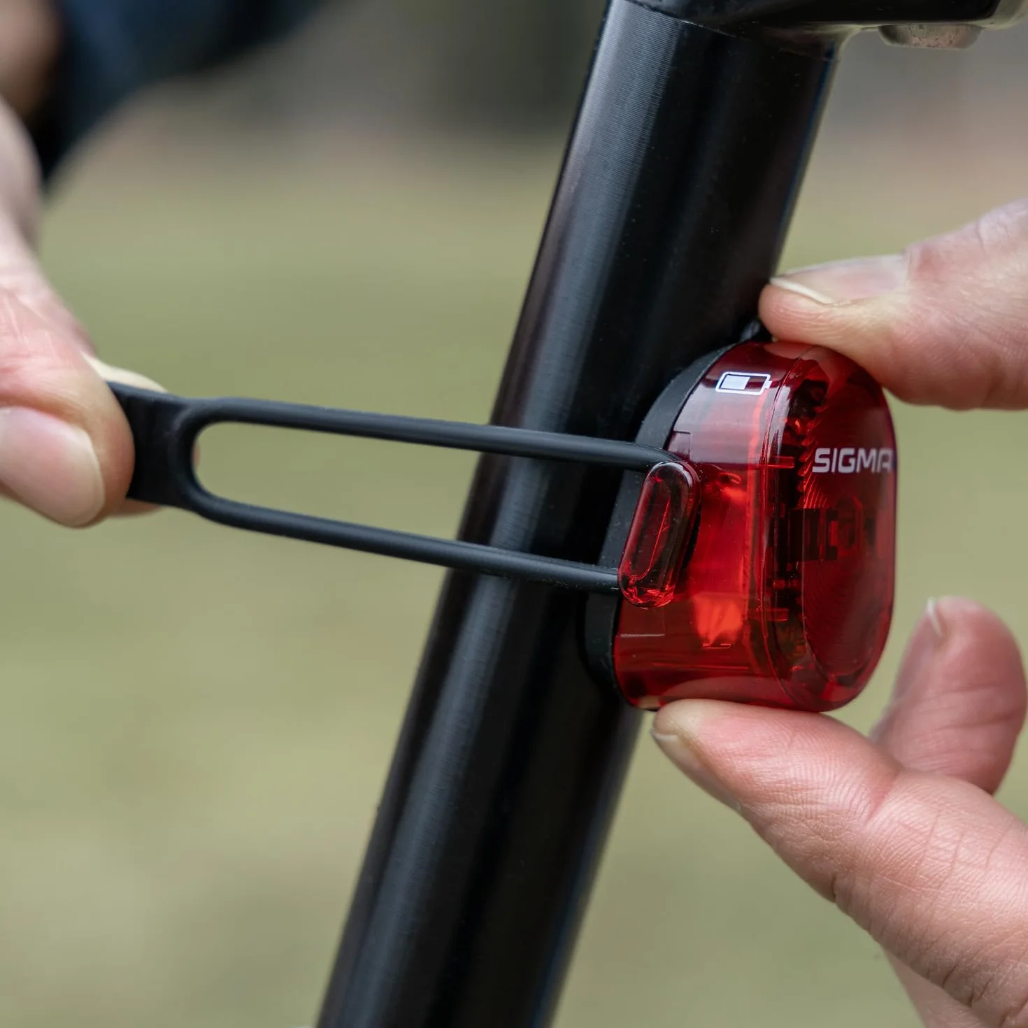 Sigma Nugget II I Feu arrière Rechargeable, alimenté par Batterie I Visibilité à 400 m