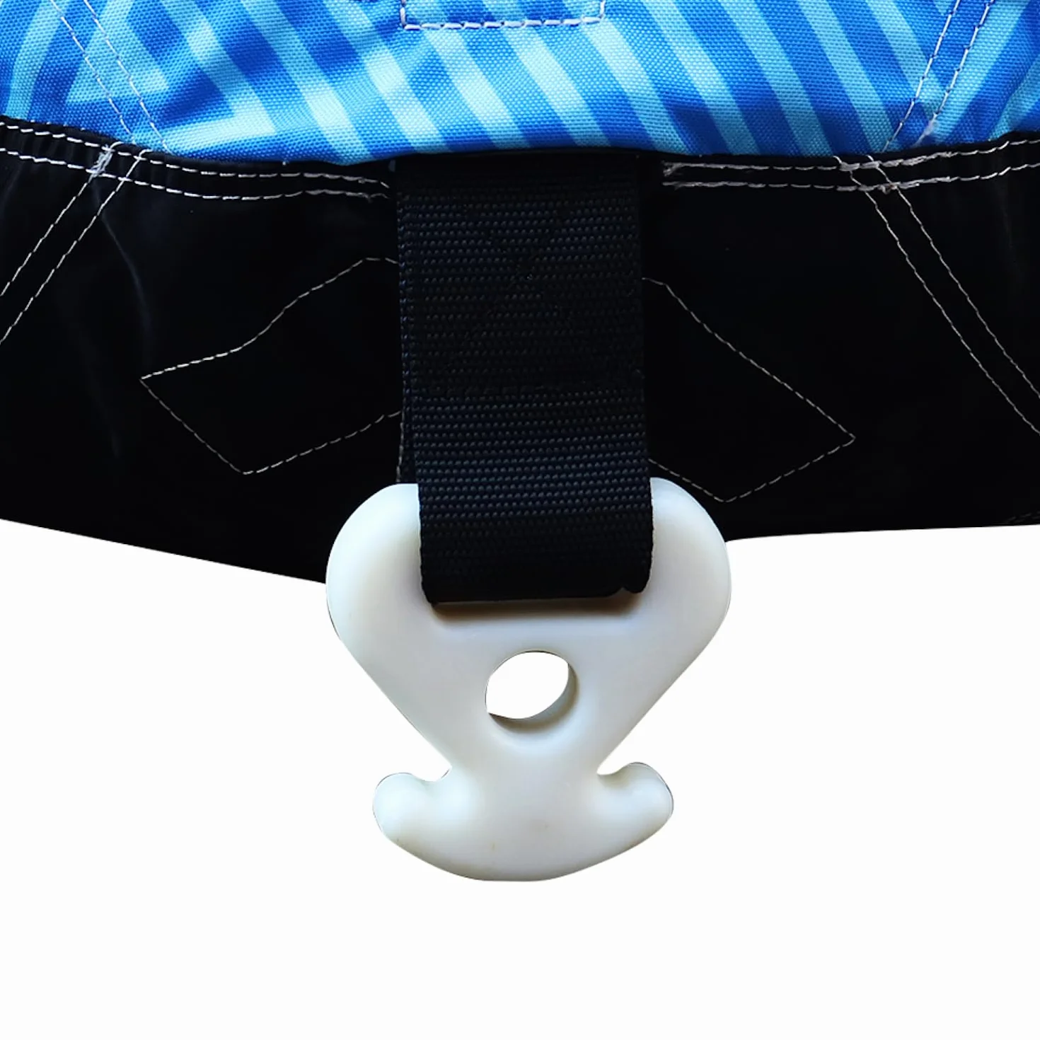 Coasto - Bouée Tractée WOONA 1 Place PB-CBWOONA1 - pour 1 Personne - Gonflable et Tractable - Charge Maximale 70 kg - Forme Donut - Revêtement Résistant - Sac de Rangement Inclus - 137 cm