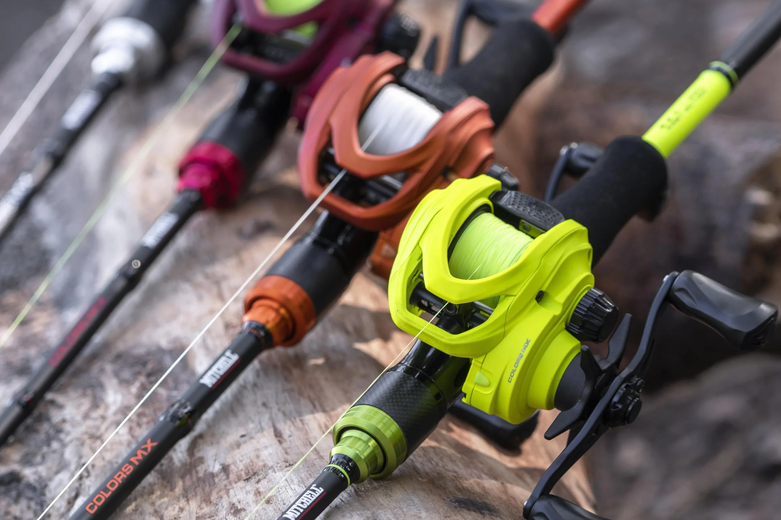 Mitchell Colors MX Castrute and Rolle Combo – Raubfisch Baitcasting Setup – Hecht, Zander, Barsch