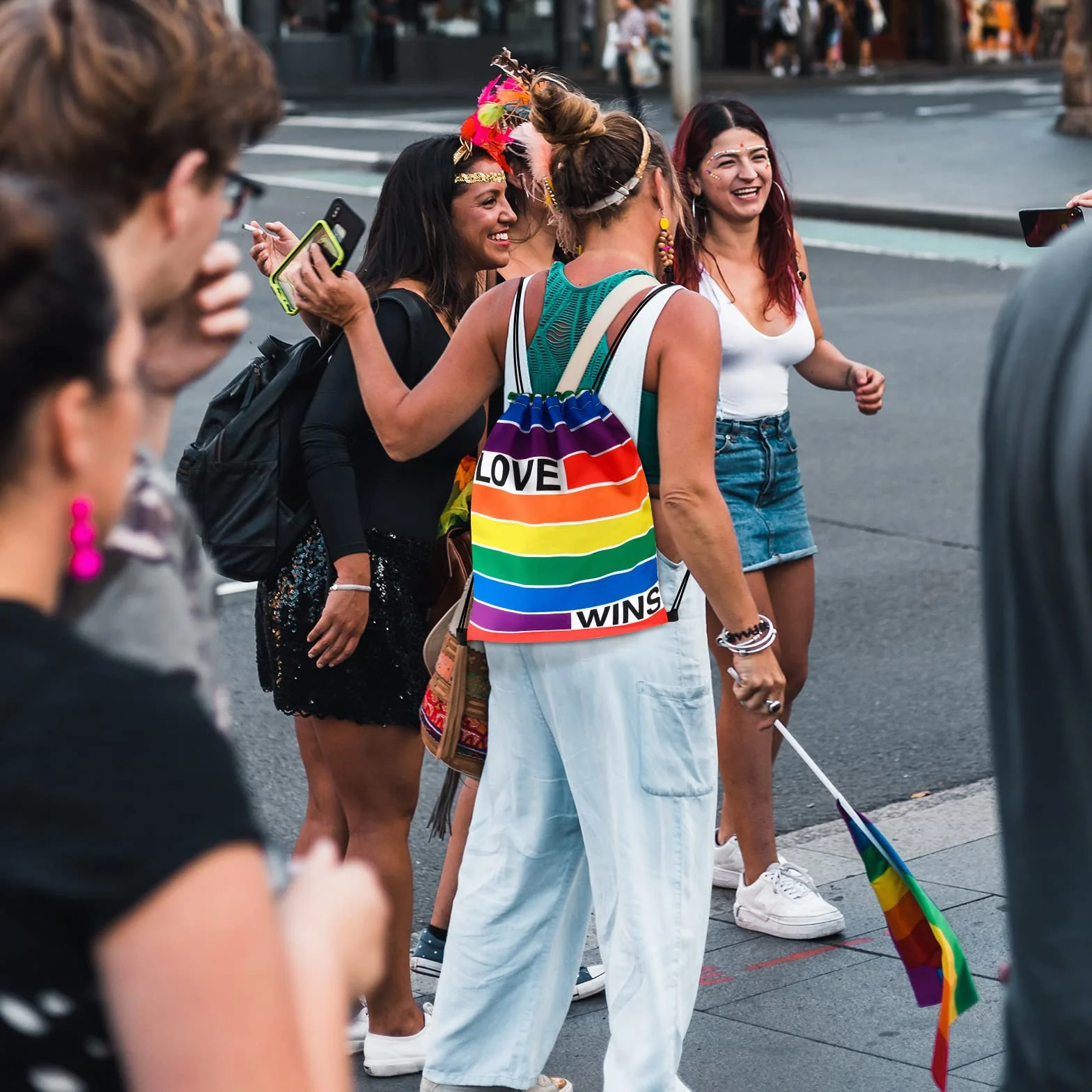 HOWAF Sac à Cordon Arc-en-Ciel LGBT Pride - Drapeau Gay Pride avec Bandeau Rainbow - Accessoires LGBTQ