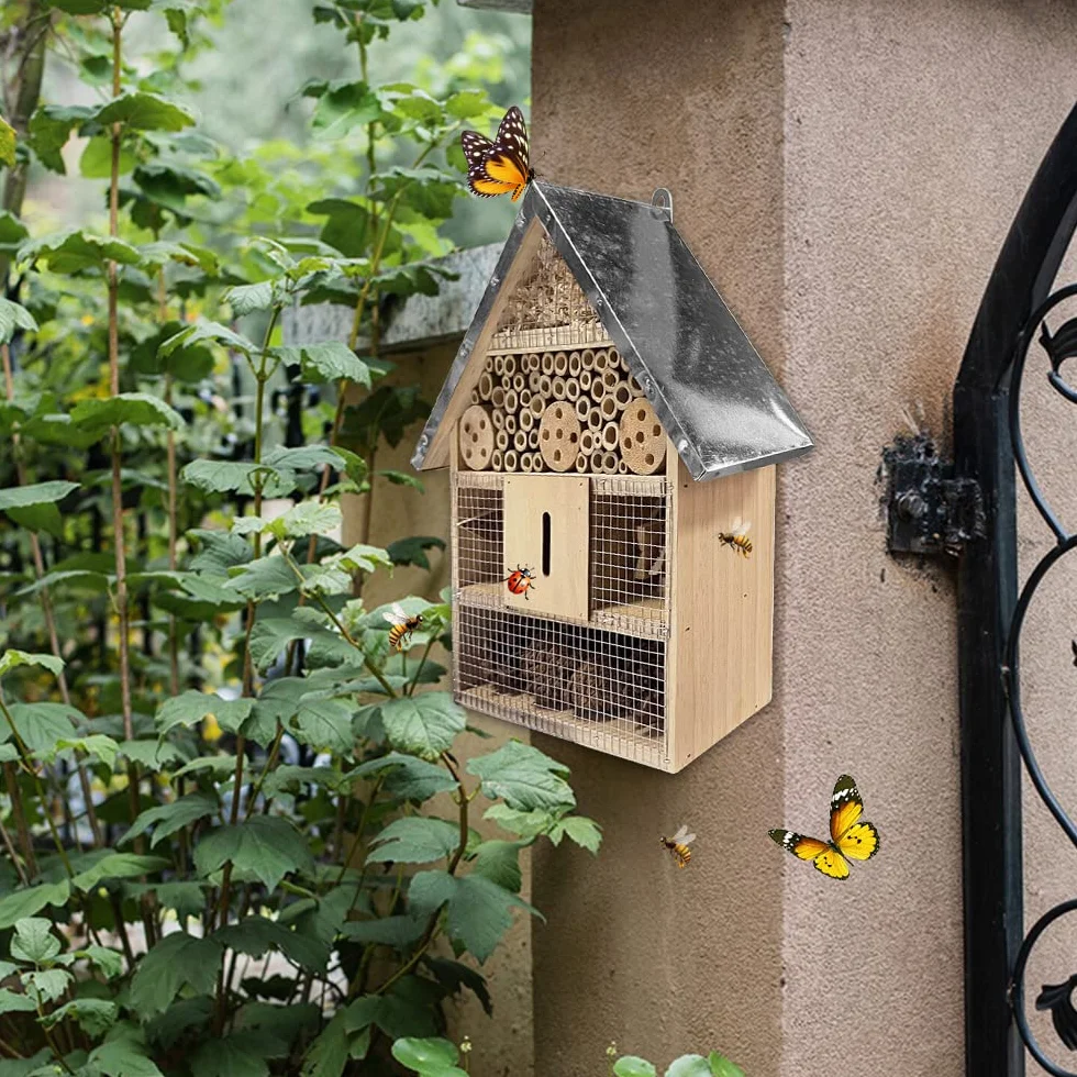 Hotel Insectes Exterieure à Suspendre en Bois avec Toit Imperméable Métal pour Abeille Papillon Coccinelle Jardin Balcon
