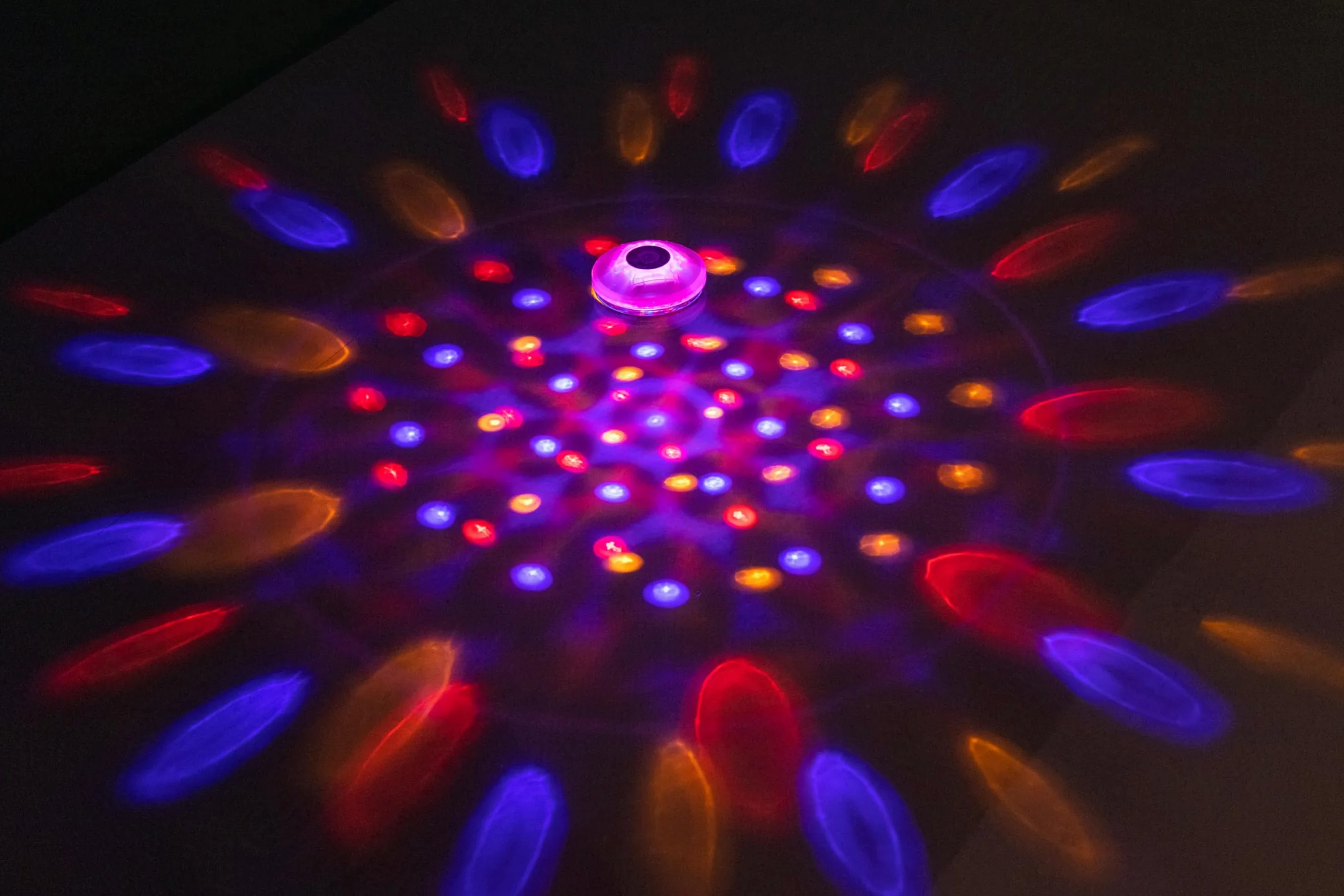 Bestway Lumière Flottante à LEDs 14 cm